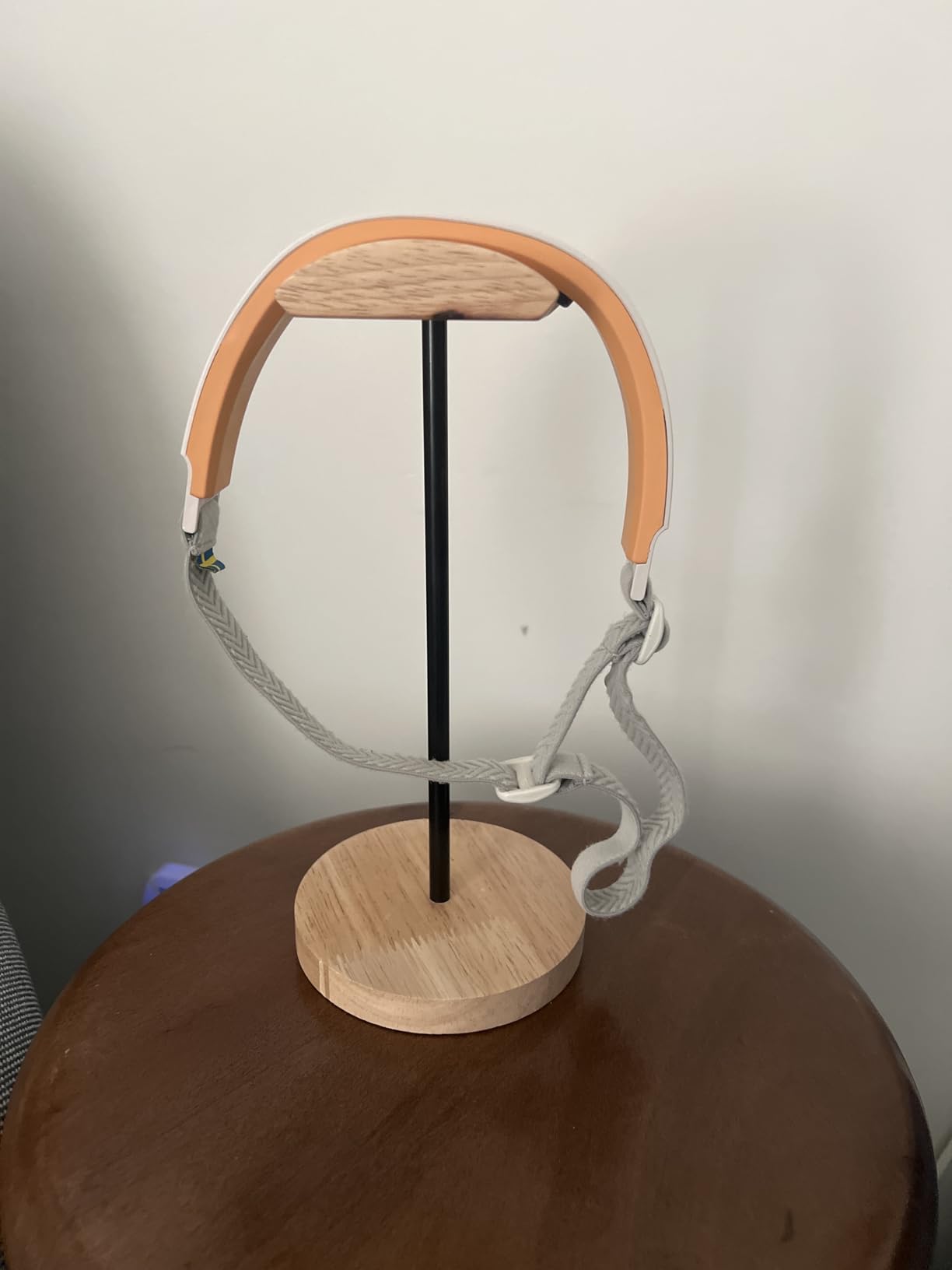 Headphone Stand Nature Wood & Metal Headset Hanger Mount Hook Gaming Holder Desktop Earphone Artful Functional Craftmanship Stand for All Headsets with Solid Wooden Base customer photo 1