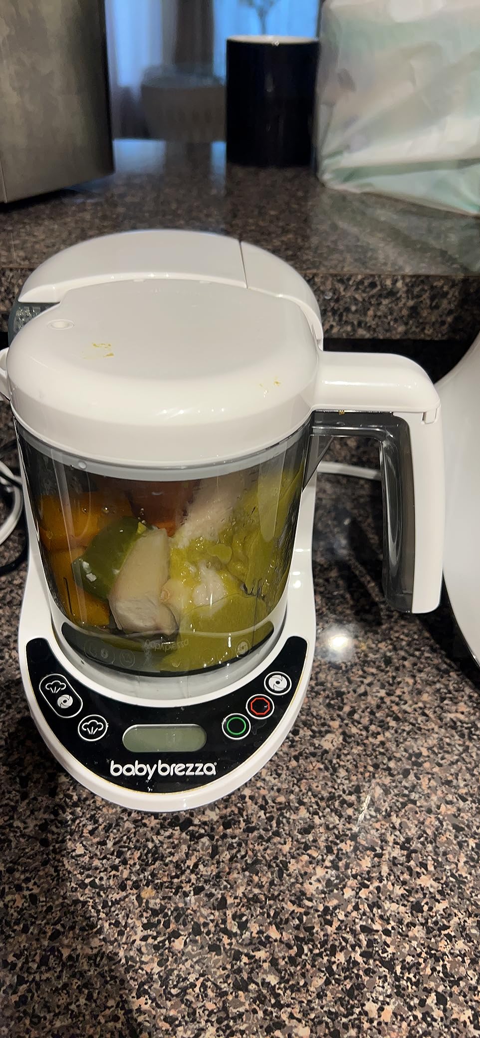 Baby Brezza One Step Baby Food Maker Deluxe - Steam + Blend Organic Food customer photo 2