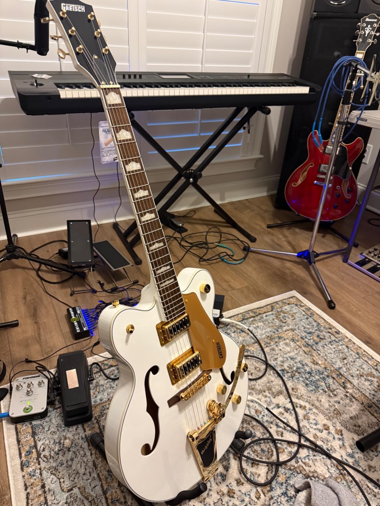 Gretsch G5422TG Electromatic Classic Hollowbody Double-Cut with Bigsby - Snowcrest White customer photo 1