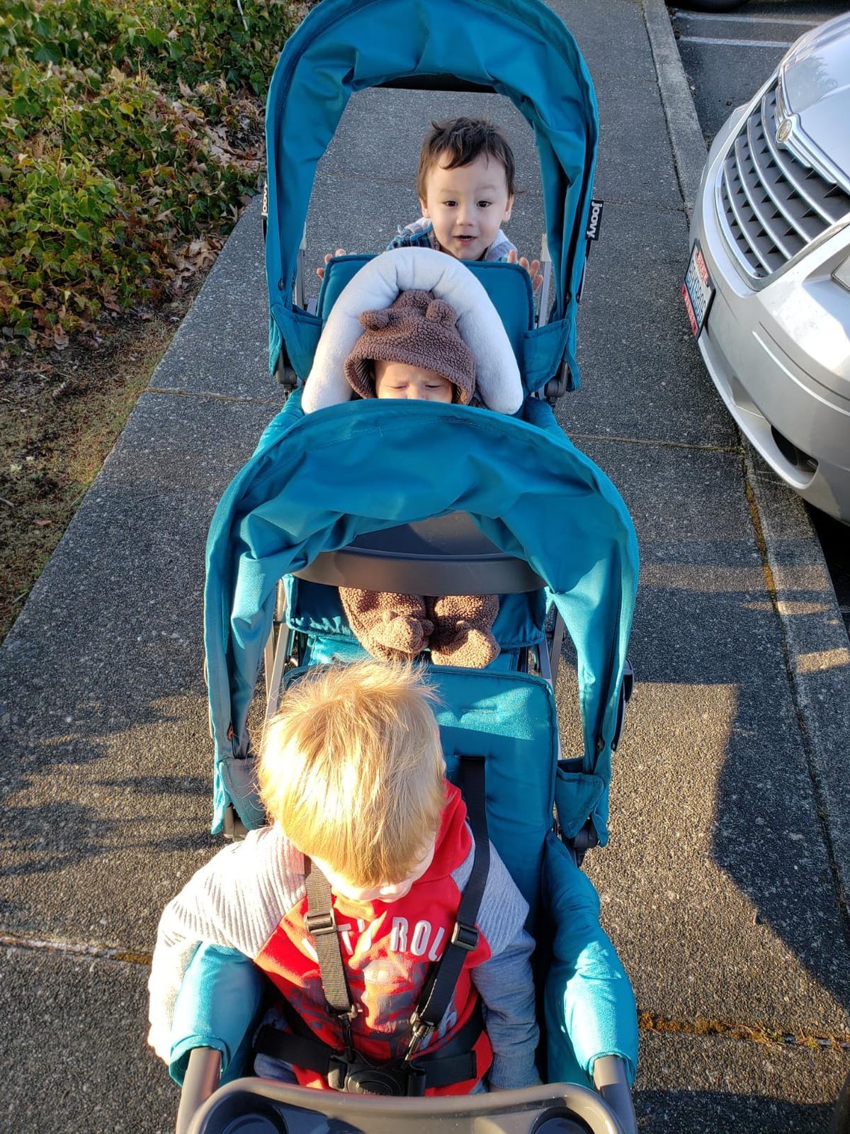 Joovy Big Caboose Triple Stroller with Rear Bench and Standing Platform, Reclining Seats, Optional Rear Seat, and Two Universal Car Seat Adapters, Jet customer photo 1