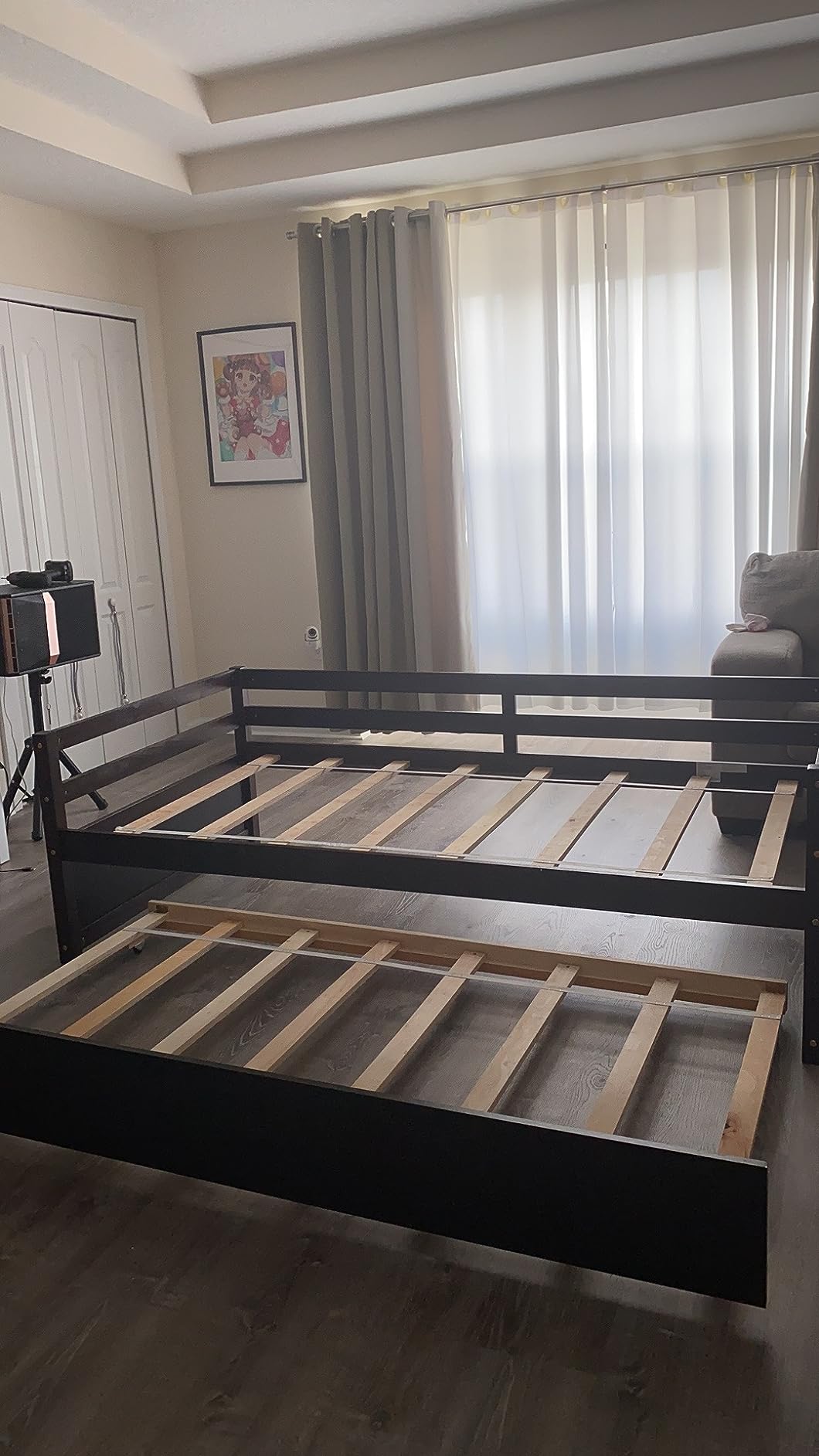 GIANTEX Wood Daybed with Trundle, Twin Size Day Bed with Pullout Trundle & Wooden Slats Support, Space-Saving Twin Daybed Frame for Kids Teens and Guests, No Box Spring Needed, Trundle Bed (Grey) customer photo 1