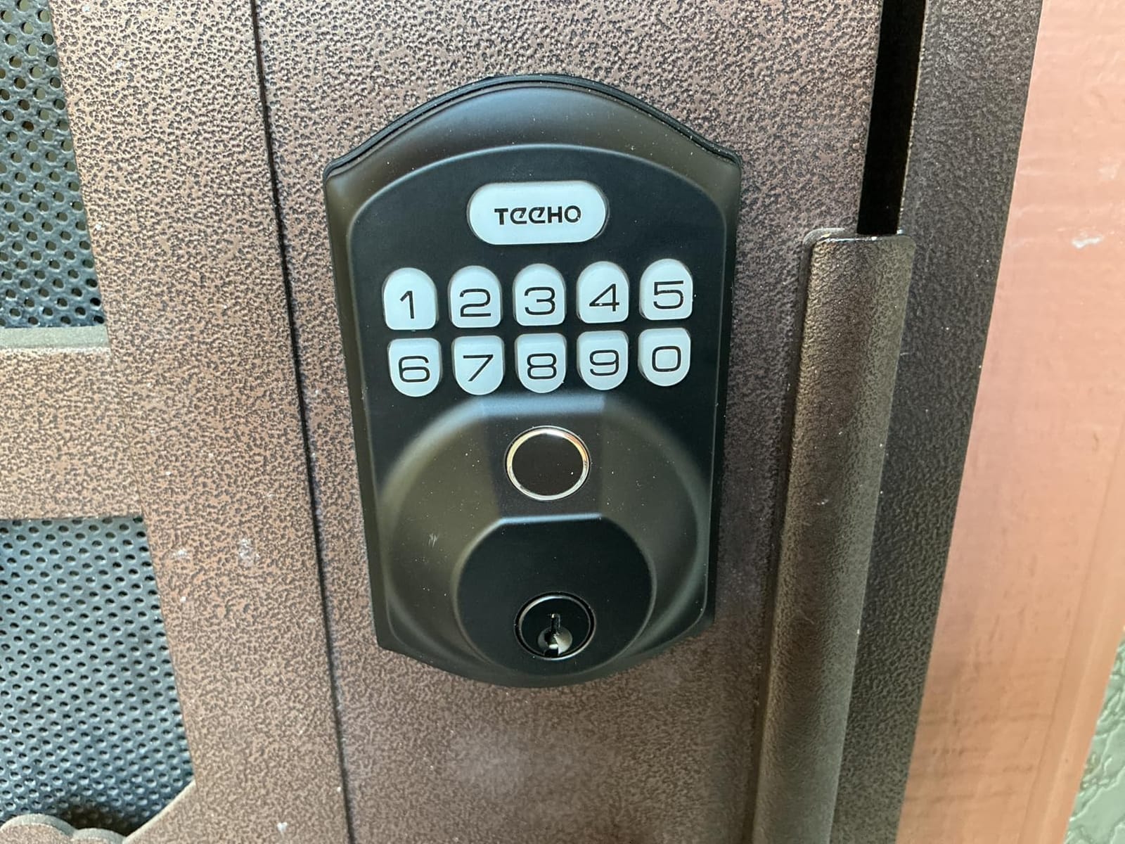 TEEHO TE002 Fingerprint Deadbolt with Keypad for Front Door, Matte Black | 1-Second Fingerprint Unlock, ANSI Grade 3, 20 User Codes, Auto Lock, Anti-Peep Password, IP54 Waterproof & Low Battery Alerts customer photo 1