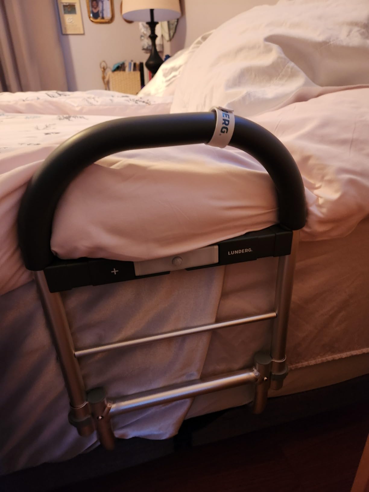 Lunderg Bed Assist Rail for Seniors with Motion Light & Non-Slip Grab Bar | Easy to Install Bed Rails for Elderly Adults Safety & Post-Surgery - Helps Reduce Falls & Support Independence customer photo 2
