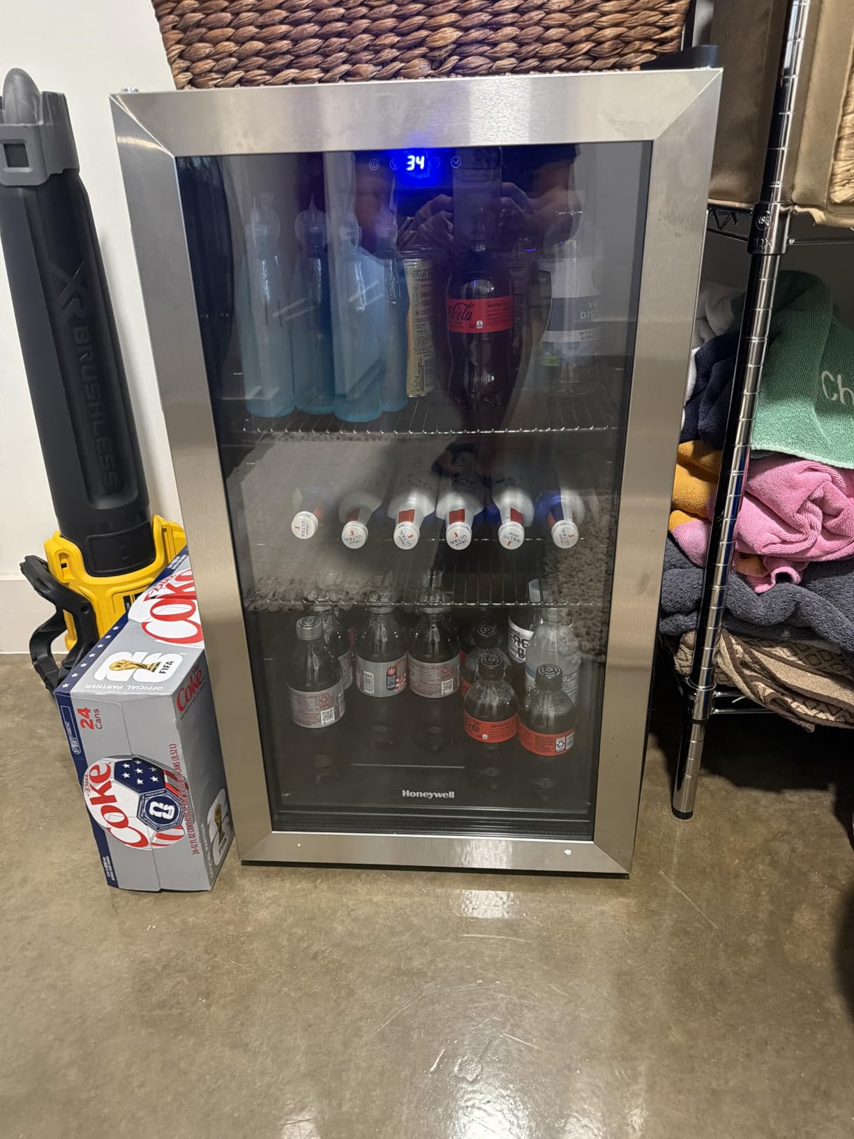 Honeywell Beverage Refrigerator and Cooler, 116 Can Mini Fridge with Glass Door for Soda Beer or Wine for Office or Bar with Adjustable Removable Shelving, Commercial Grade customer photo 1