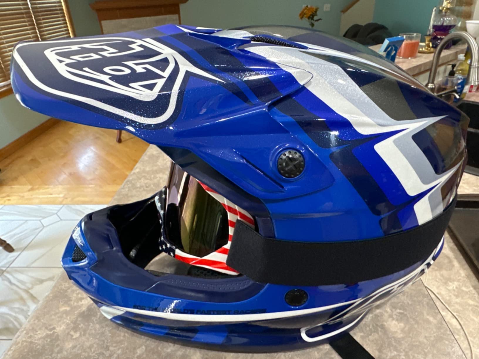 Troy Lee Designs SE4 Polyacrylite Adult Motocross Off-Road Dirt Bike Helmet with MIPS customer photo 2
