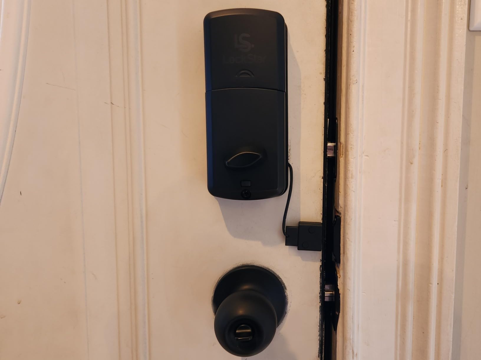 LOCKSTAR Smart Door Lock Keyless Entry Deadbolt Door Lock Multiple Entry Methods APP Fingerprint Touch ID Keypad Code Card FOB Traditional Key Smart Home Devices customer photo 1