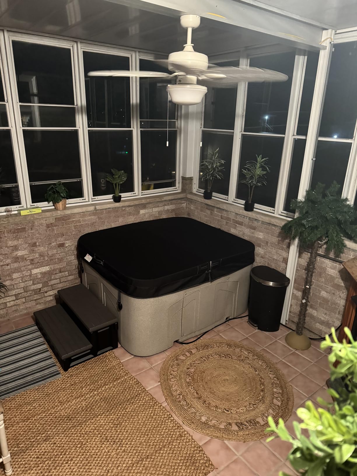 Lifesmart 4-Person Plug & Play 13-Jet Hot Tub Spa and Thermal Cover, Sand | Outdoor Spa with 13 Jets 1.0 HP Pump, Thermal Cover and LED Light customer photo 1