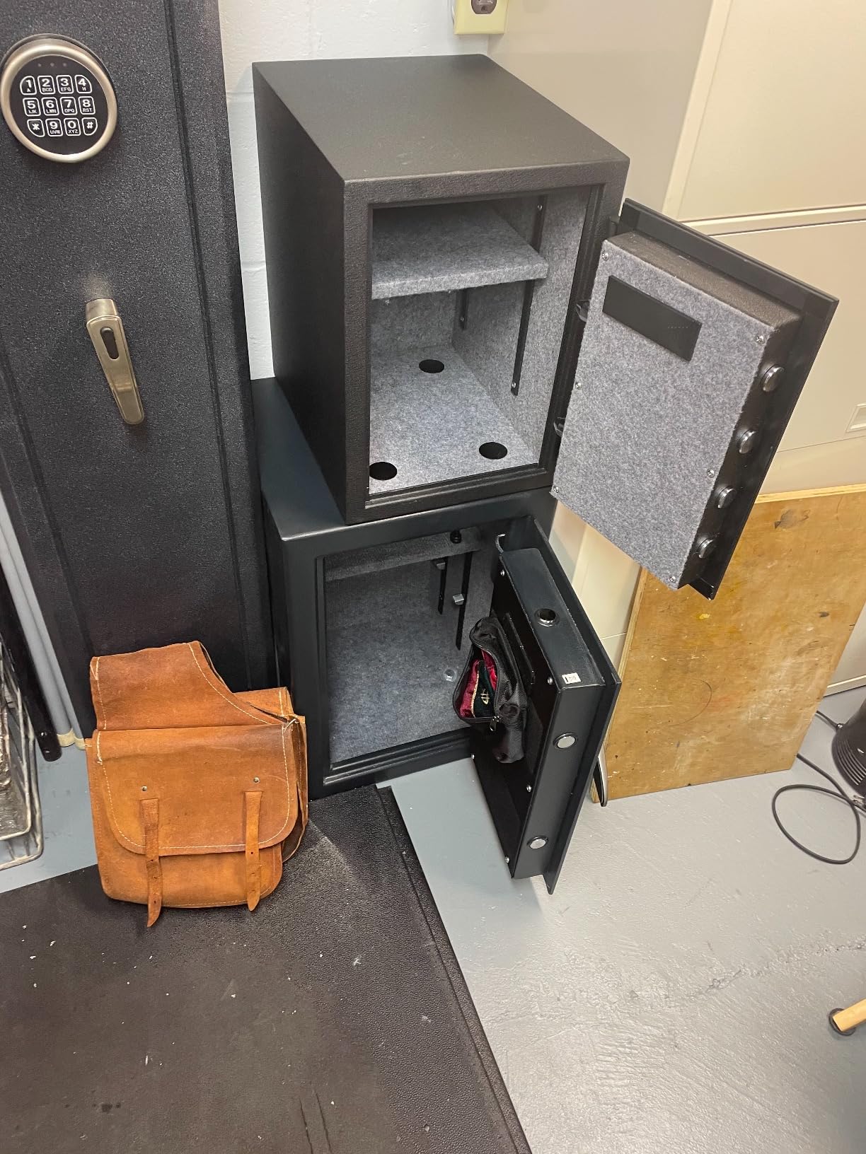 Hornady Fireproof Safe for Guns and Valuables with Keypad Entry - Secure Your Firearms, Cash, Documents, Jewelry - 4-6 Digital Keypad Entry, Interior Light and Backup Key (Item 95407) customer photo 2