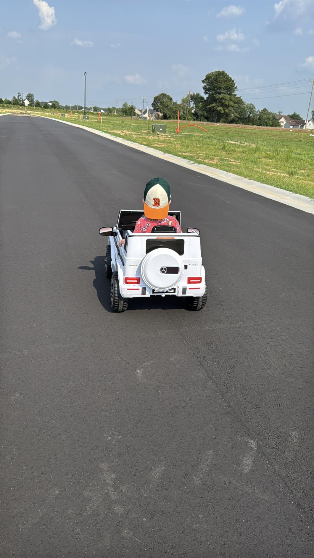 ANPABO Licensed Mercedes-Benz G63 Car for Kids, 12V 7AH Ride on Car w/Parent Remote Control, LED Headlights, Music Player & Horn, Soft Start, Low Battery Prompt, Kids Electric Car, White customer photo 1