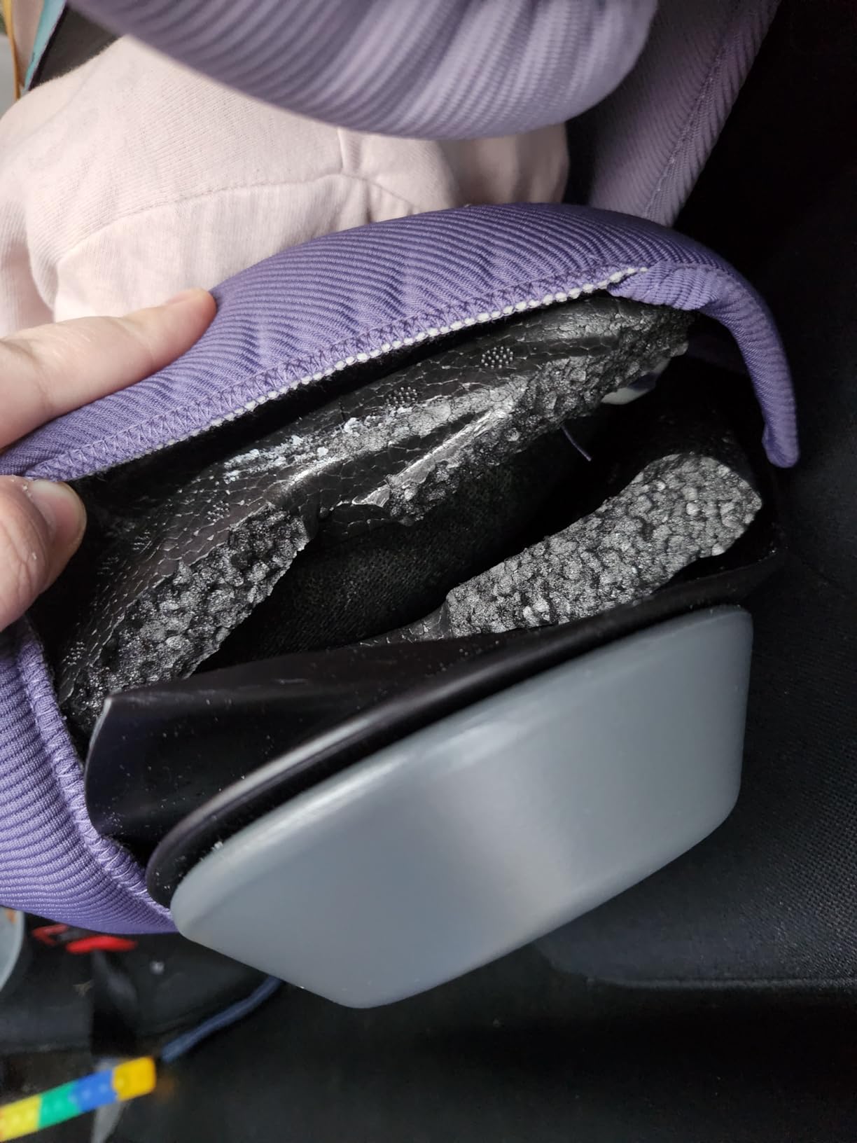 Britax Highpoint Backless Belt-Positioning Booster Seat, SafeWash Gray Ombre customer photo 1