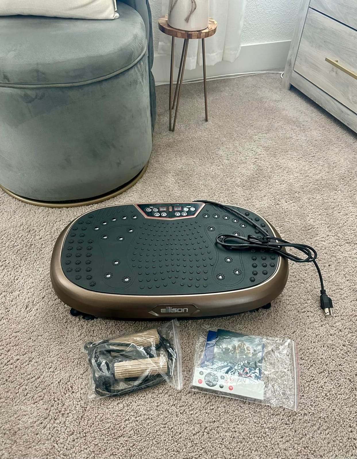 FitMaxx 3D XL Vibration Plate Exercise Machine - Whole Body Workout Vibration Platform w/Loop Bands - Lymphatic Drainage Machine for Weight Loss, Shaping, Recovery customer photo 1