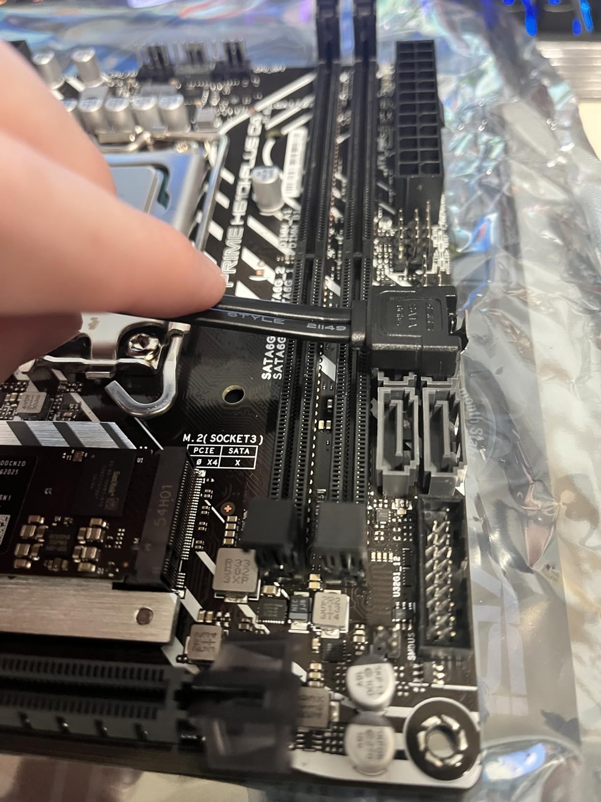 ASUS PRIME H610I-PLUS D4 LGA 1700 (Intel 12th Gen) mini ITX Motherboard (PCIe 4.0, DDR4, USB 3.2 Gen 1 Type-A, 1Gb Lan, DP/HDMI/D-Sub, V-M.2 Key E, Q-LED) customer photo 2