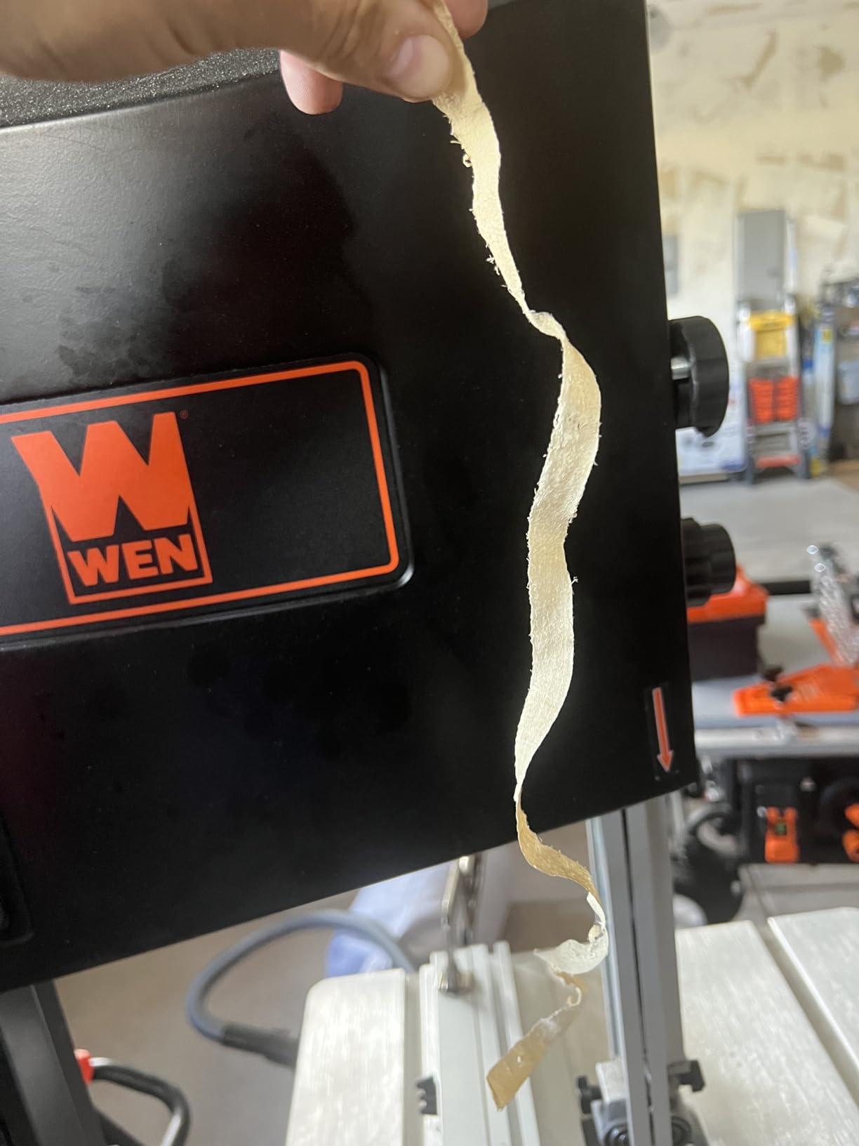 WEN (BA1487) Band Saw with Stand, Two-Speed, Black, 14-Inch customer photo 1