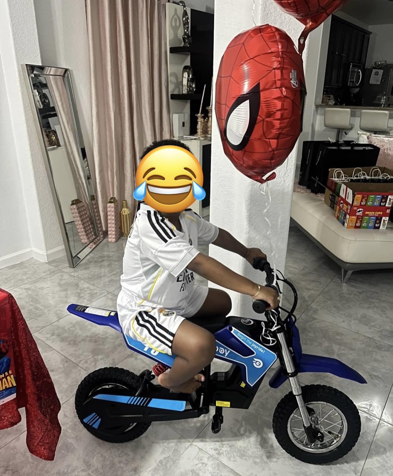 Hiboy DK1 36V Electric Dirt Bike for Kids, 300W & 15.5 MPH, Ages 3-10 | Up to 13.7 Miles Long Range, 3 Safety Speed Modes, Hydraulic Suspension & Solid High Carbon Steel Frame Ride On Toy customer photo 1