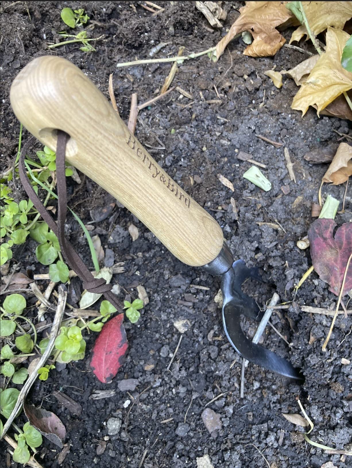 Berry&Bird Gardening Hand Tool Set - 3PCS Stainless Steel Garden Tool Kit Multifunctional Tool with Wooden Handle Trowel, Fork & Weeder for Weeding Planting Transplant, Ideal Garden Gift for Women&Men customer photo 2