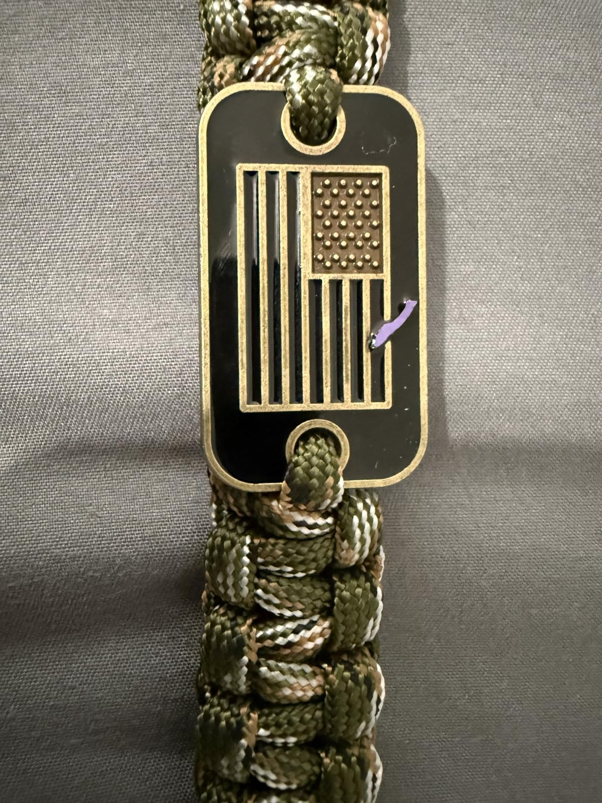 VAYOBOO Paracord Bracelet - Tactical Survival Bracelet for Men with Bronze USA Flag - 3 Adjustable Sizes - Green Camo, L customer photo 1