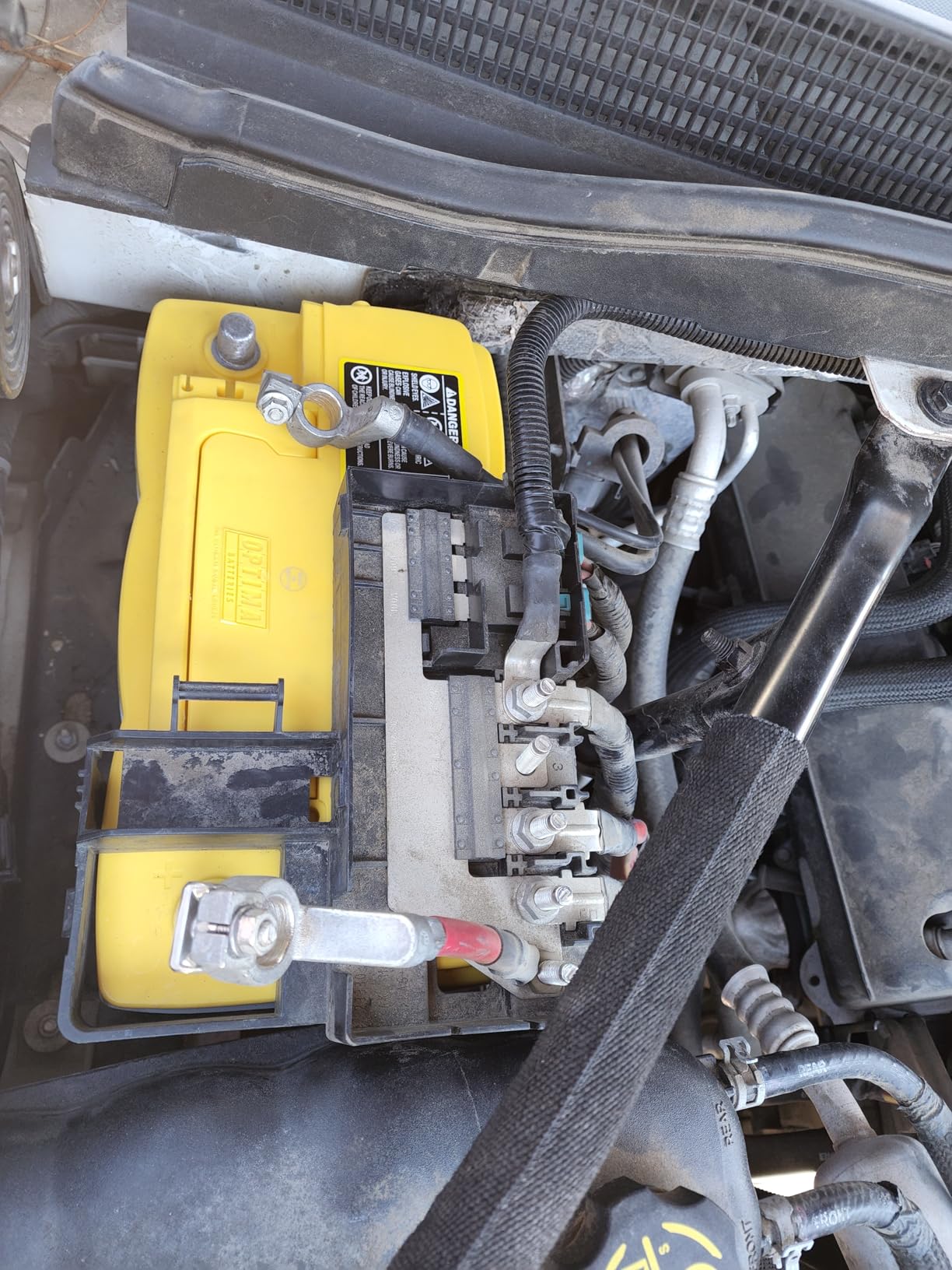 OPTIMA Batteries High Performance DH7 YELLOWTOP Sealed AGM Battery, 880 CCA, BCI Group Size 94R customer photo 1