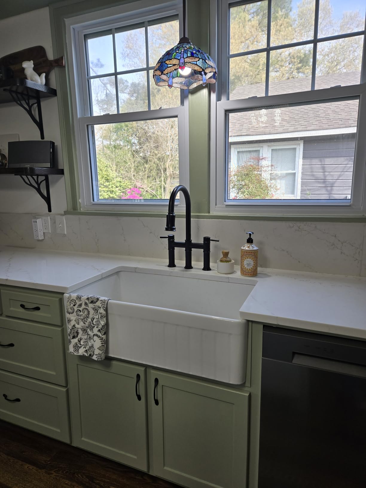 DeerValley White Farmhouse Sink Apron Front Farm Kitchen Sink 33 inch | Single Bowl Deep Drop-in Undermount Reversible Sinks with Grid & Strainer customer photo 1