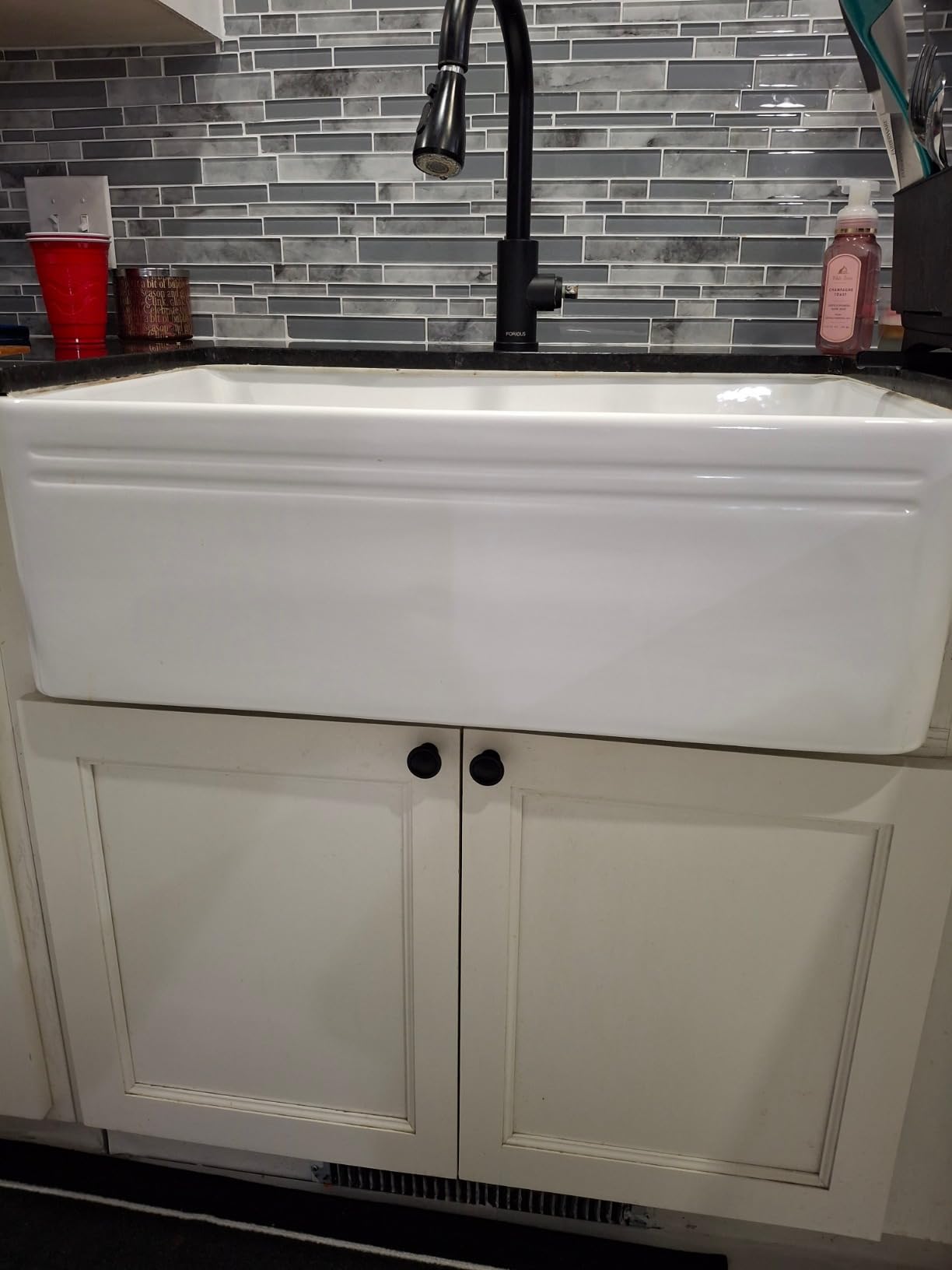 DeerValley White Farmhouse Sink Apron Front Farm Kitchen Sink 33 inch | Single Bowl Deep Drop-in Undermount Reversible Sinks with Grid & Strainer customer photo 2