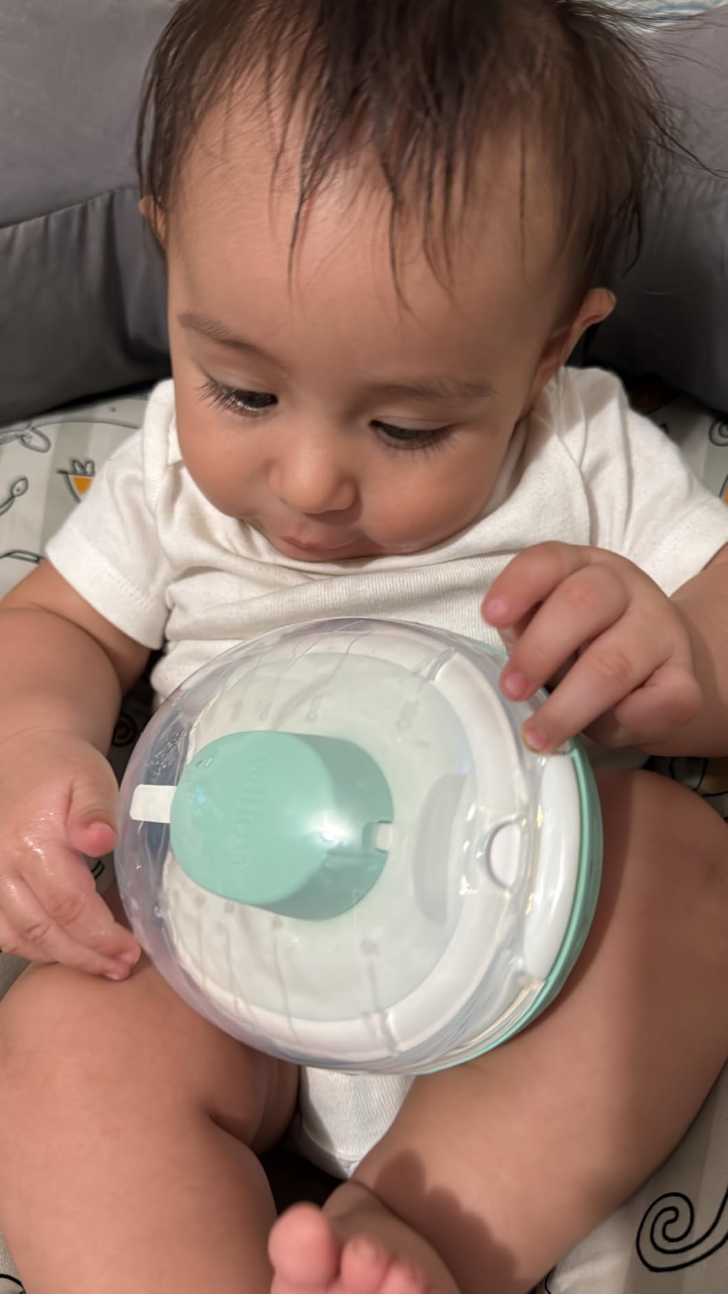 Willow Go Wearable Breast Pump, Hands Free Double Electric Breast Pump, Wireless In-Bra Design customer photo 1