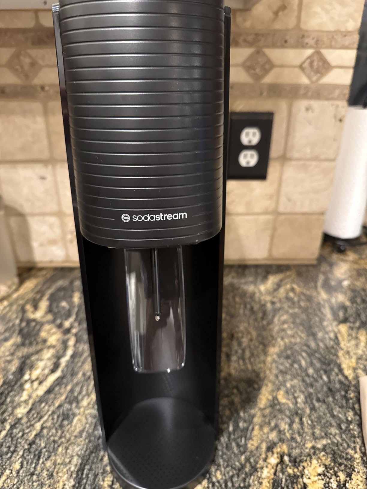 SodaStream TERRA Sparkling Water Maker, Starter Kit, CQC CO2 System, Includes 1 Quick Connect 60L CO2 Cylinder, 1 Dishwasher Safe BPA Free Bottle, 1 bubly Lime Drop, Make your own Pepsi, Black customer photo 2