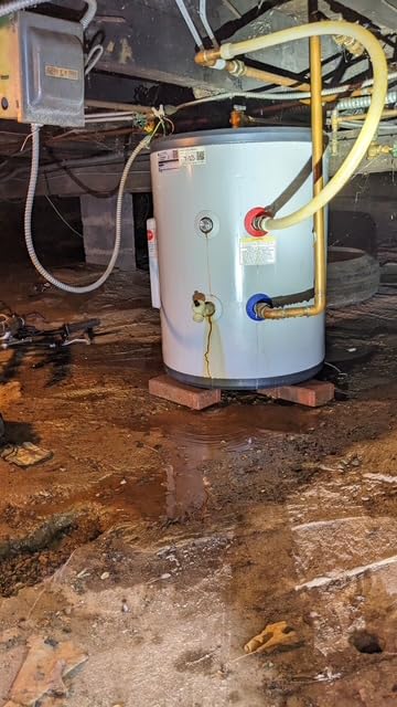 GE Appliances 18 Gallon Versatile Plug and Play Electric Water Heater with Adjustable Thermostat, Easily Installs Where You Want It, 120 Volt customer photo 2