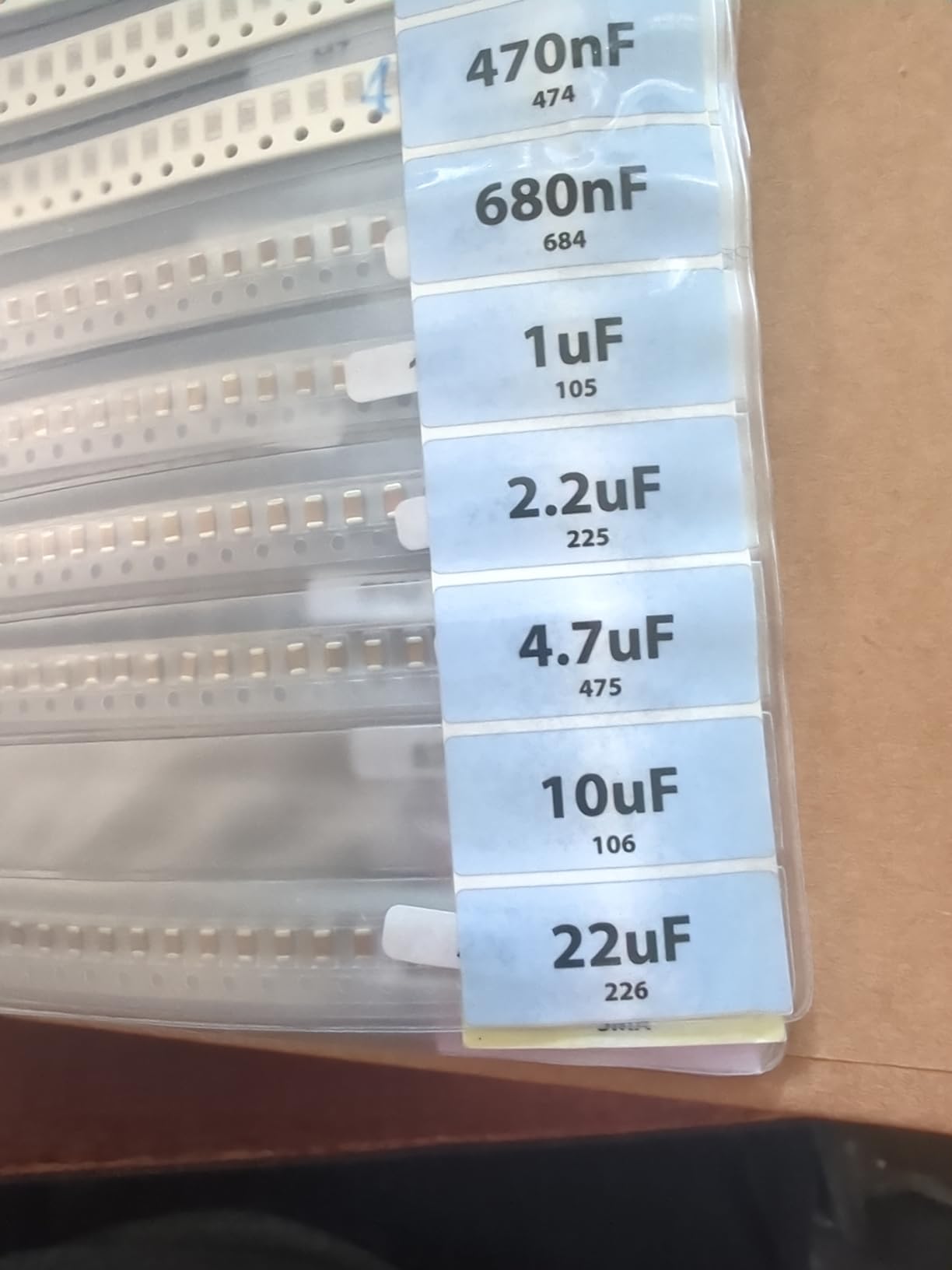 SMD 1206 Book, Resistors, Capacitors, Transistors, Diodes SMT Electronic Components Assortment - 5435 pcs customer photo 1