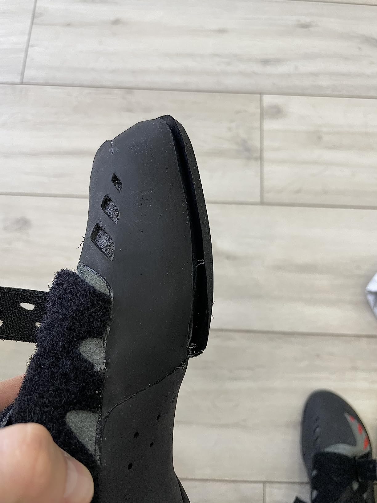 La Sportiva Mens Tarantula Boulder Climbing Shoe | Introductory Bouldering Shoe, Premium Comfort, Higher Volume, Easy On/Off, Hook & Loop Closure customer photo 1