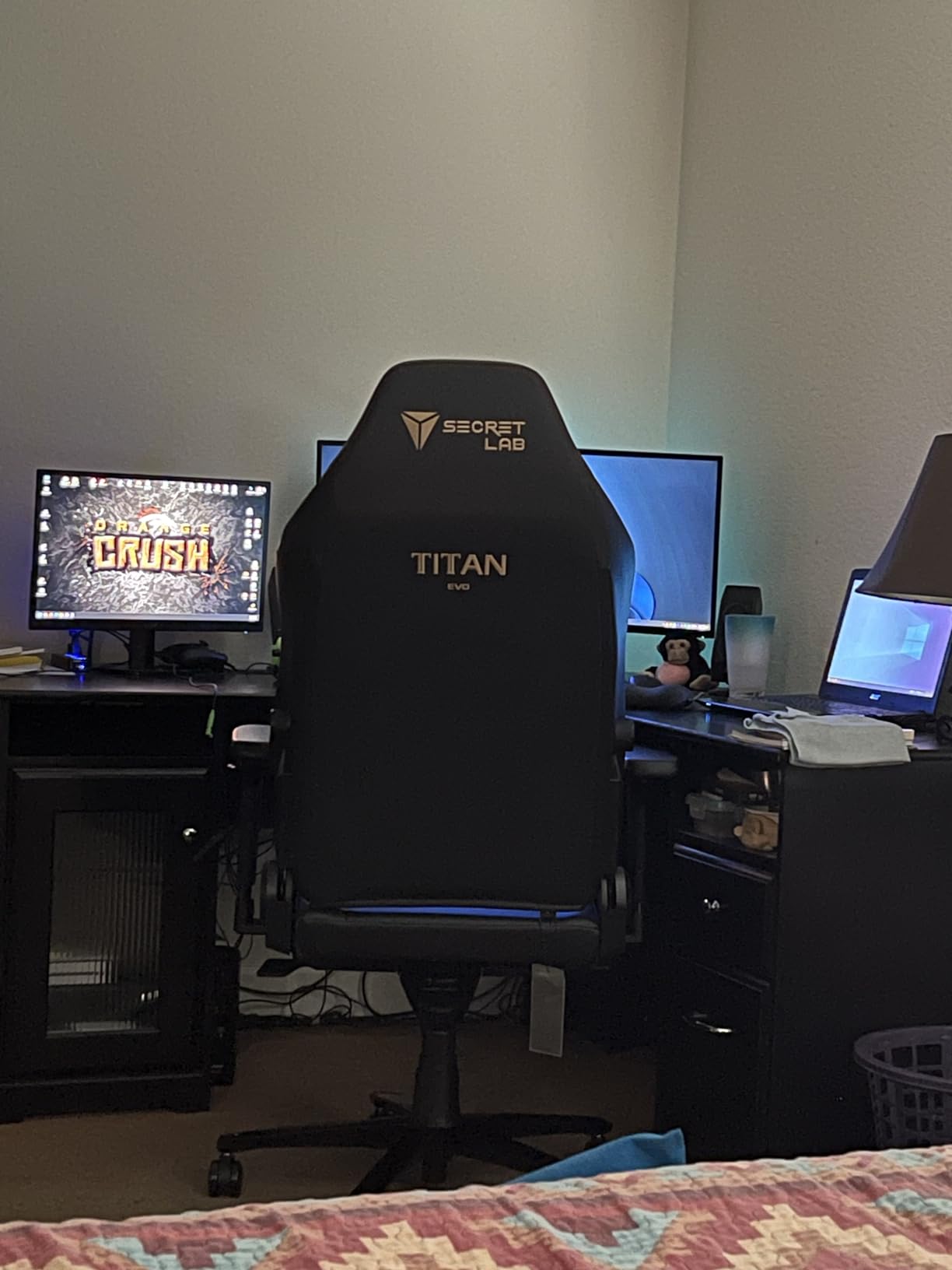 Secretlab Titan Evo XL Black Gaming Chair - Leatherette, Ergonomic | Lumbar Support, High Back, Reclining, Magnetic Head Pillow, Big & Tall (Up to 395 lbs), 4D Armrests, Height Adjustable, Basic customer photo 2