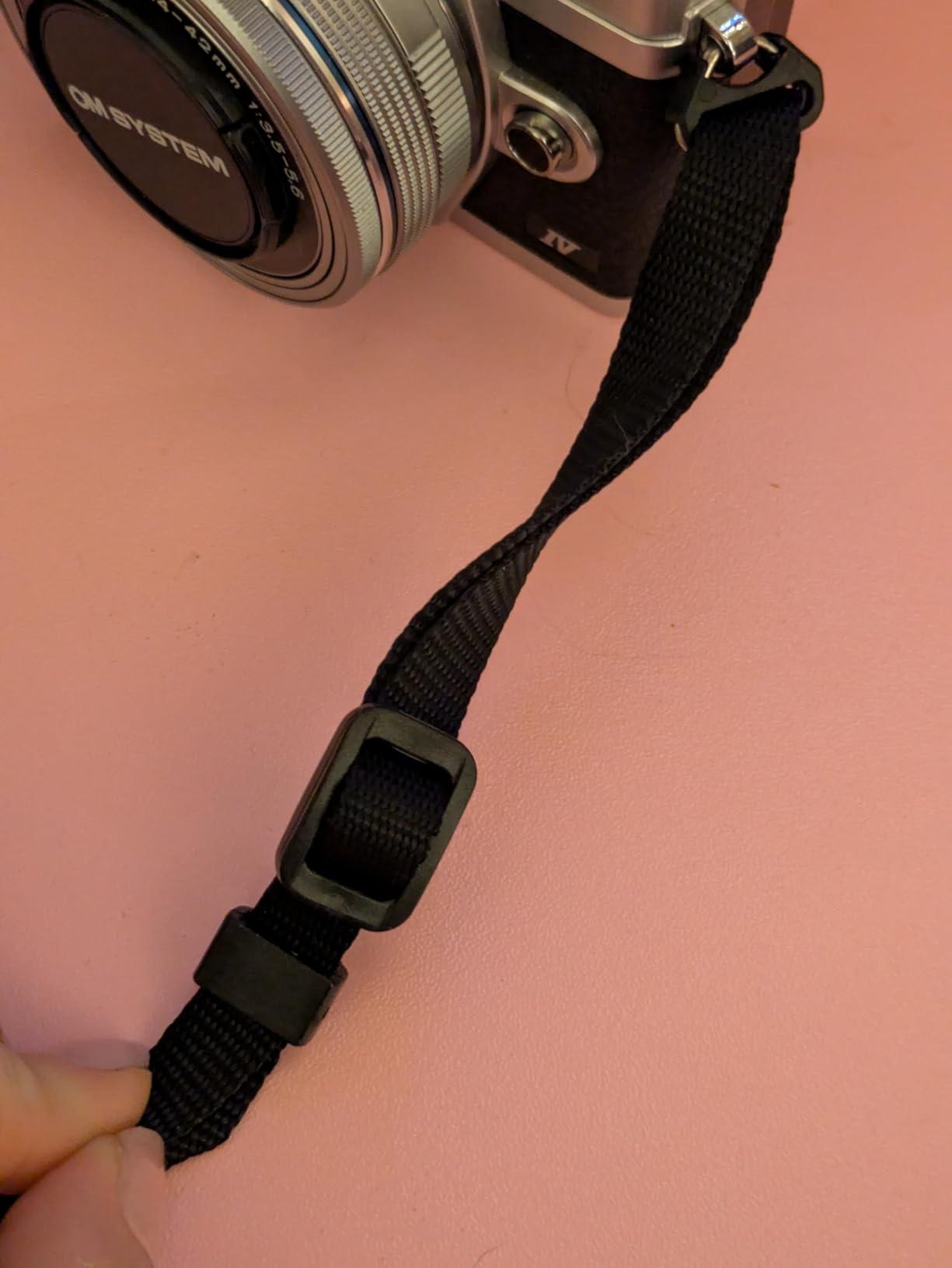 Camera Strap - Shoulder, Crossbody & Neck Camera Strap for Photographers, Fits All Cameras, Canon Nikon Sony Fujifilm, Padded Strap W/ Quick Release, Embroidered Cotton & Leather Ends, Pink customer photo 1