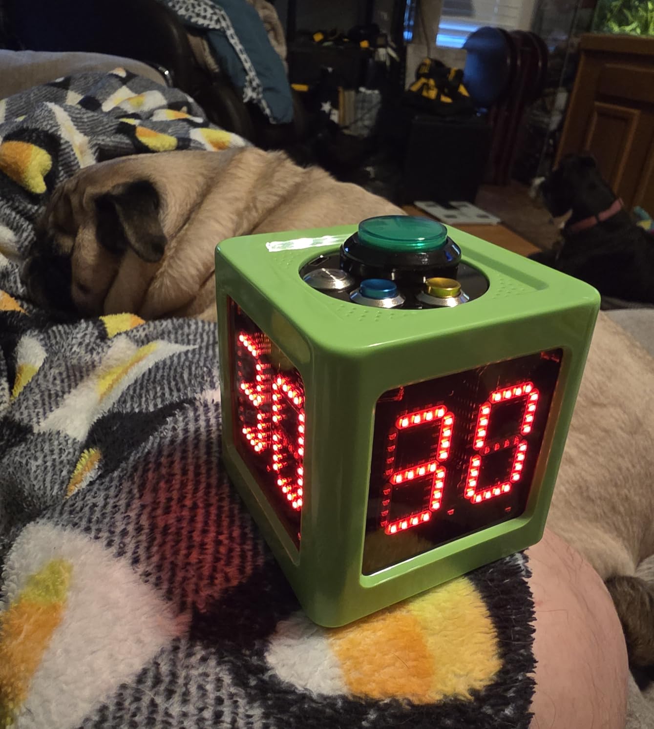 GANXIN Poker Shot Clock, Seconds Countdown Timer for Poker/Casino/Chess Tournament, 20/30 Sec and Custom Time, 4-Sides Cube Timer (Small, Green) customer photo 1