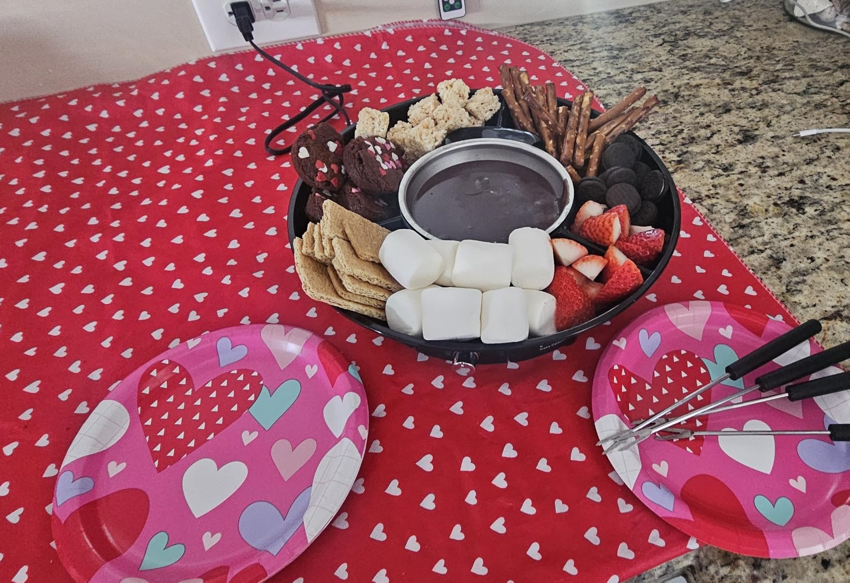 Kusini Electric Fondue Pot Set - Chocolate Fondue Kit - Temperature Control | Detachable Serving Tray, 10oz Melting Pot, 4 Roasting Forks customer photo 2