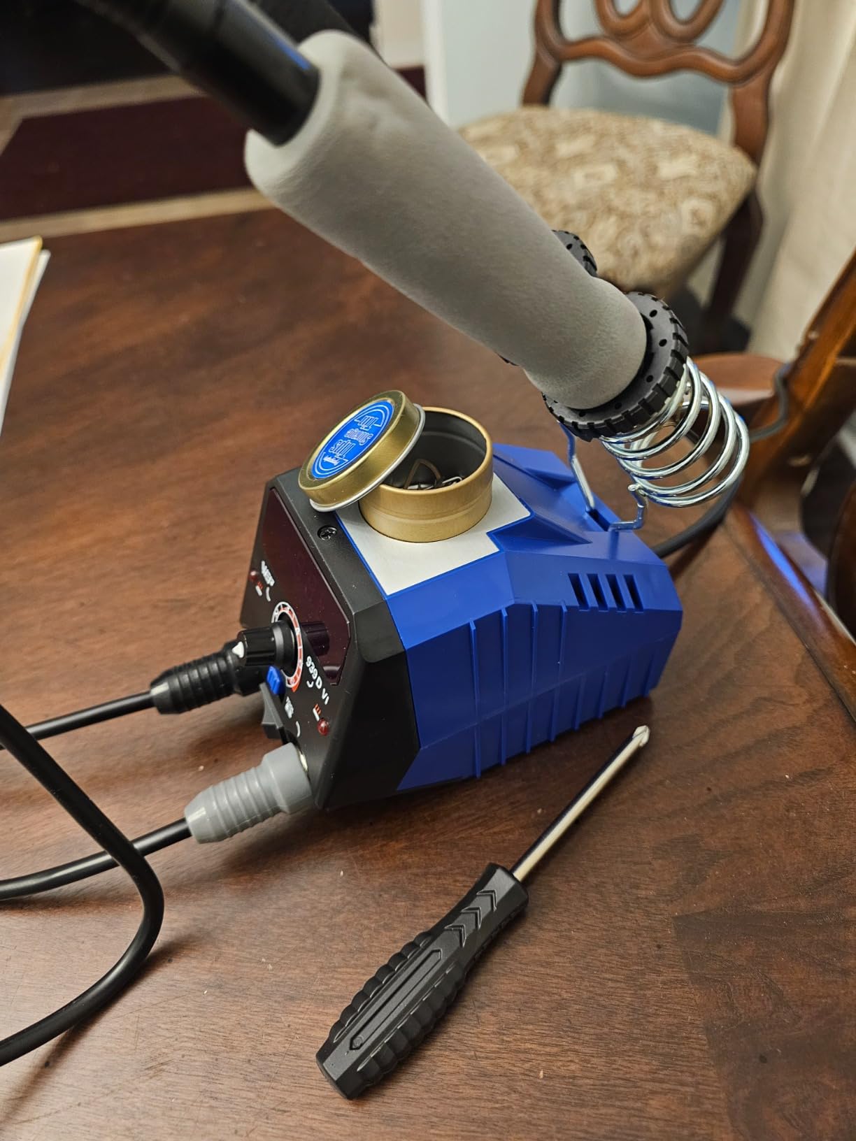 WEP 939D-VI Dual Pen Wood Burning Kit 250-750°C/482-1382°F A/B Toggle Wood Burning Tool with 2 Detachable Pens, 20 Wood burner Tips, Dual-Barrel Holder. Suitable for Pyrography, Leather Burning Kit customer photo 2