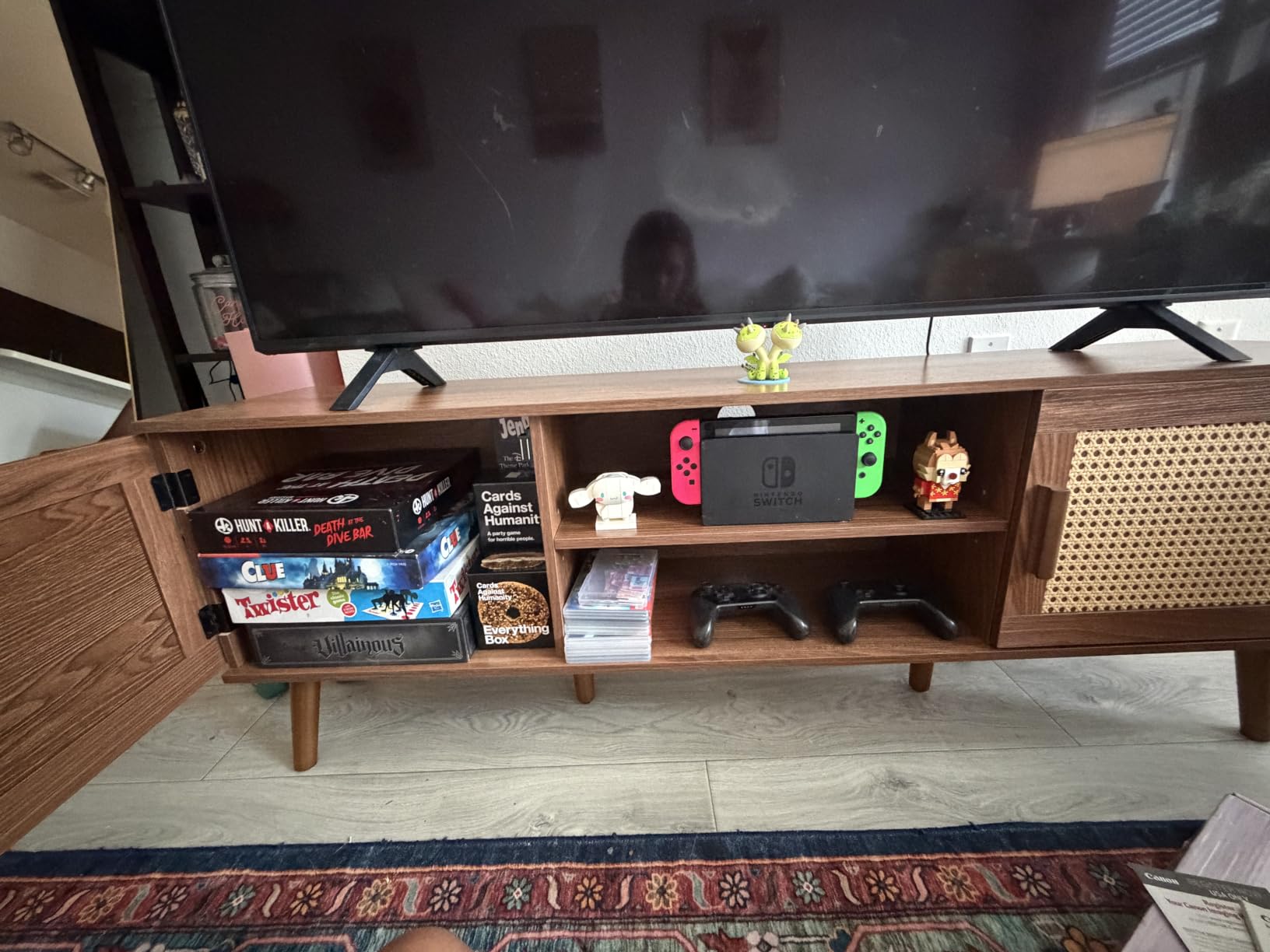 SUPERJARE Boho TV Stand for 65 Inch TV, Entertainment Center with Adjustable Shelf, Rattan TV Console with 2 Cabinets, Media Console, Solid Wood Feet, 4 Cord Holes, for Living Room - Natural customer photo 1