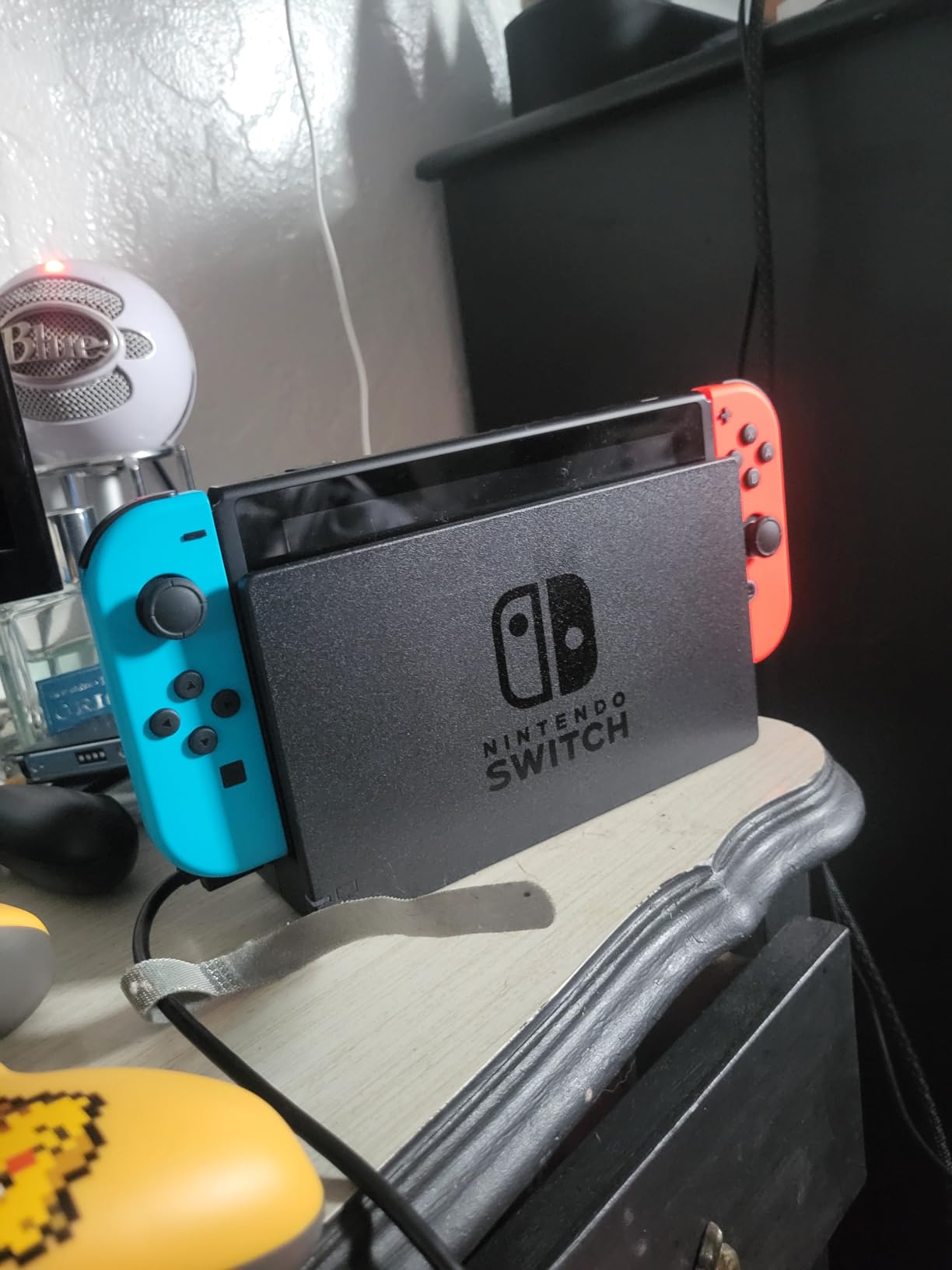 Nintendo Switch with Neon Blue and Neon Red Joy-Con - Handheld Gaming Console customer photo 1