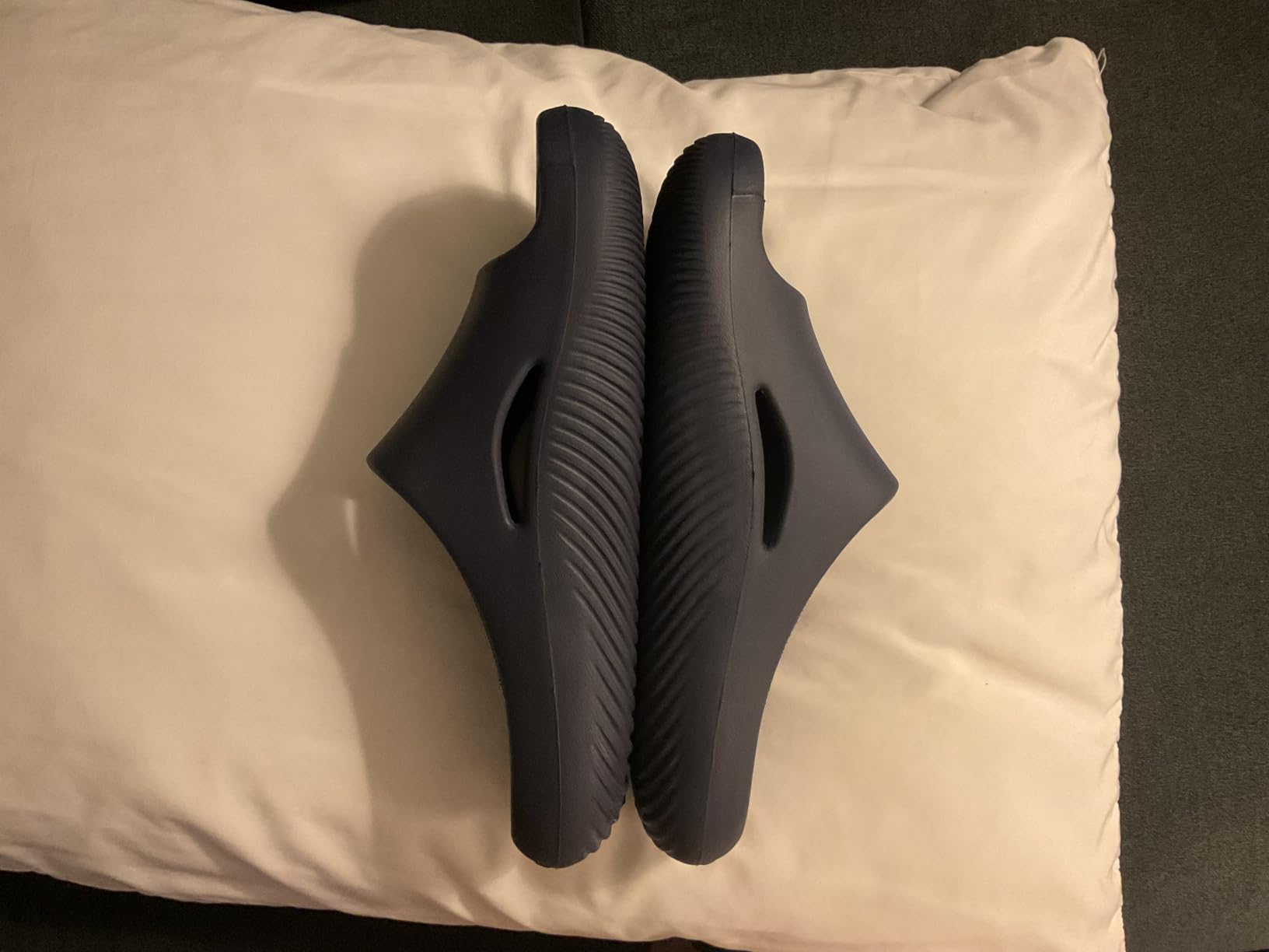 Crocs Unisex Adult Mellow Recovery Slides customer photo 1