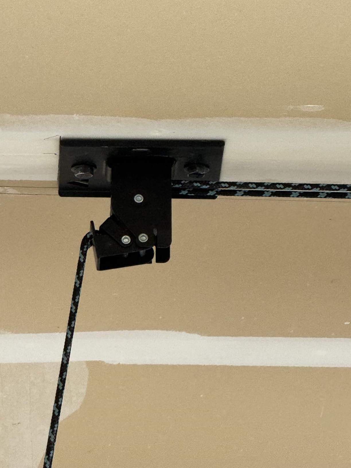 Teal Triangle Pulley Hoist for Kayak, Canoe and Paddleboards, Holds 150 lb | Kayak Pulley System for Garage, Kayak Ceiling Mount, Canoe Hoist, Fits All Garage Heights, Holds 150 lb customer photo 2