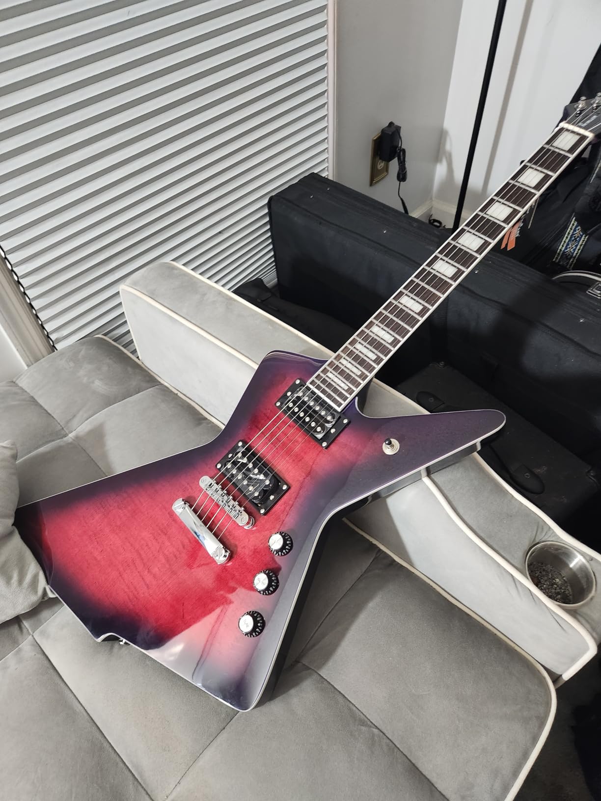 WestCreek Revenge Solid Body Electric Guitar, Heavy Metal Guitar, Right Handed, Alnico Humbucker Pickups, Rounded End Jumbo Frets, Bone nut, Rosewood Fretboard, Mahogany Body Purple customer photo 2