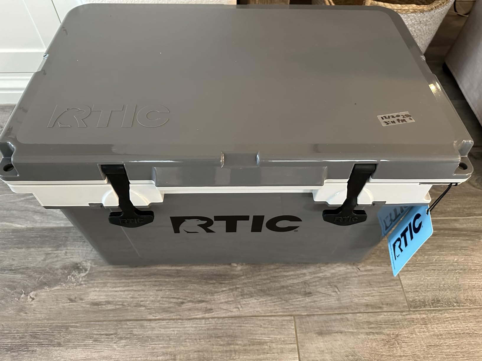 RTIC 32 QT Ultra-Light Hard Cooler | Portable Hard Ice Chest Box for Beach, Drinks, Camping, Picnic, Fishing, Boat, Barbecue, 30% Lighter Than Rotomolded customer photo 2