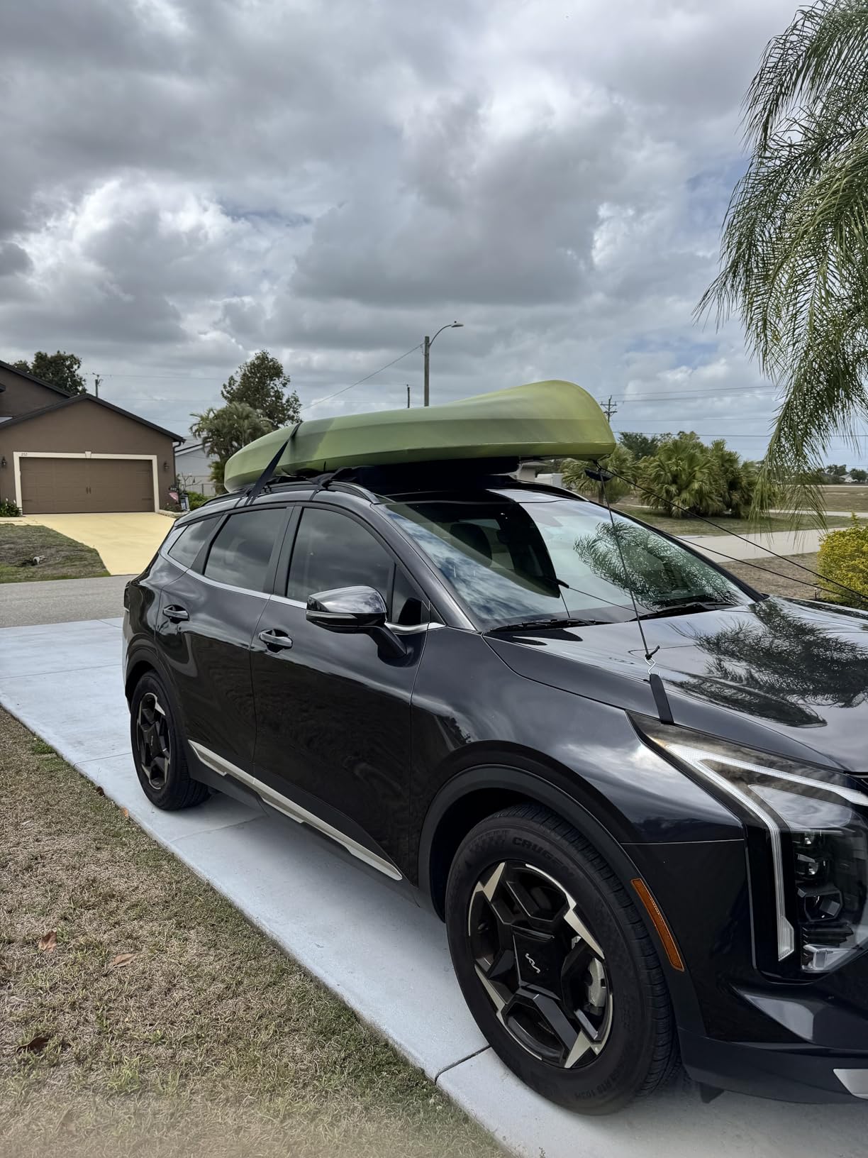 Universal Car Soft Kayak Roof Rack Pads for Kayak Surfboard SUP with 20FT Durable Tie-Down Straps, 2 Tie Down Rope, 4 Quick Loop Straps customer photo 1