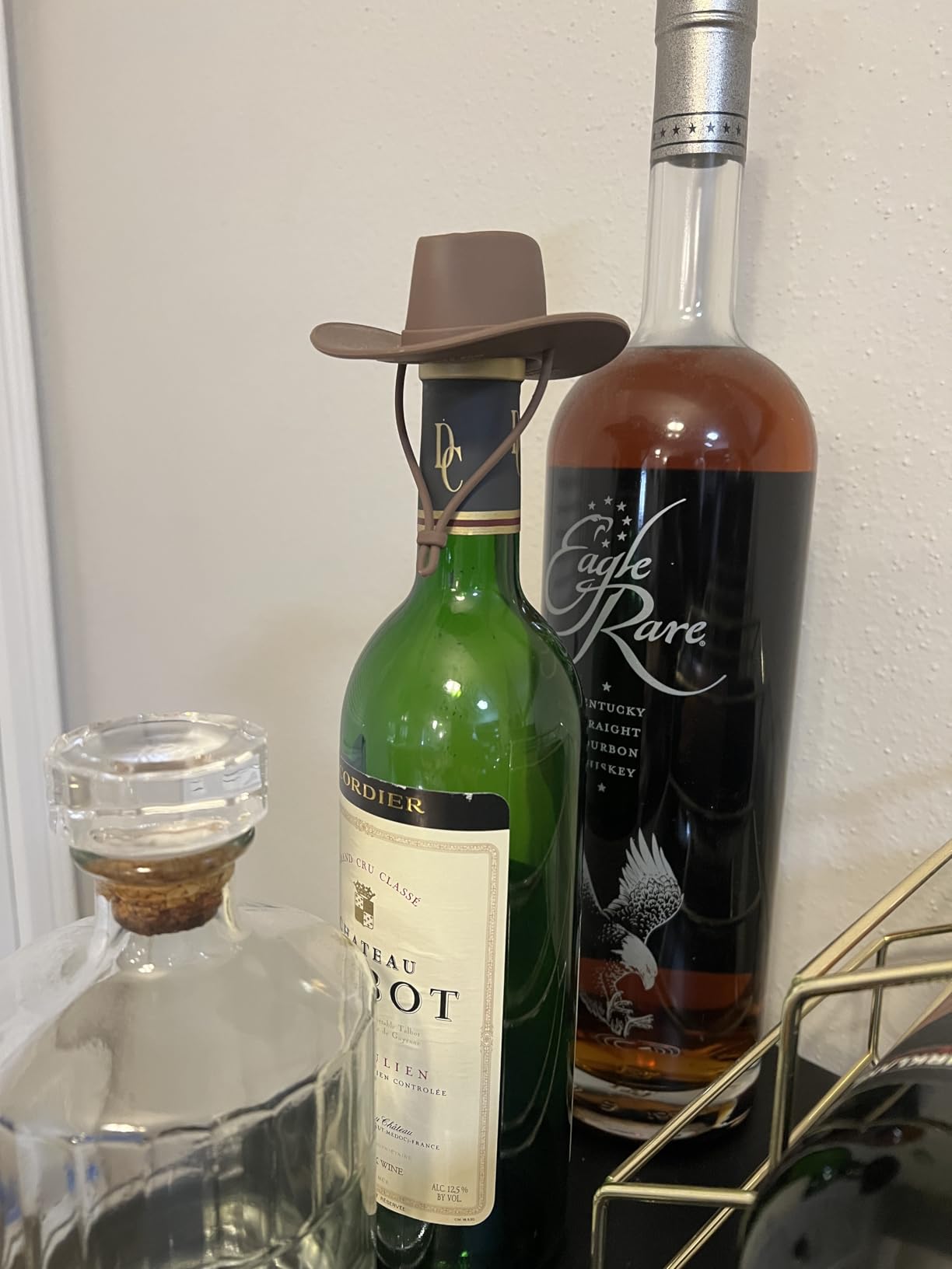Silicone Wine Stopper/Fun Sombrero shaped cap seals bottle and keeps wine fresh/Cute Wine Accessories/ Kitchen Gadgets/el Corko Bottle Stopper by Monkey Business customer photo 2
