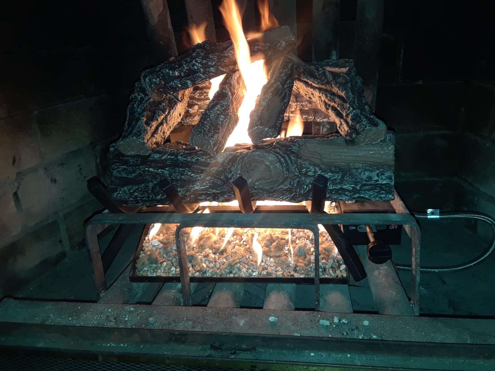 HearthSense MO18HVL Natural Gas Vented Fireplace Logs Set with Match Light, 45,000 BTU, Heats up to 1,650 Sq. Ft, Mountain Oak, 18 Inches customer photo 1