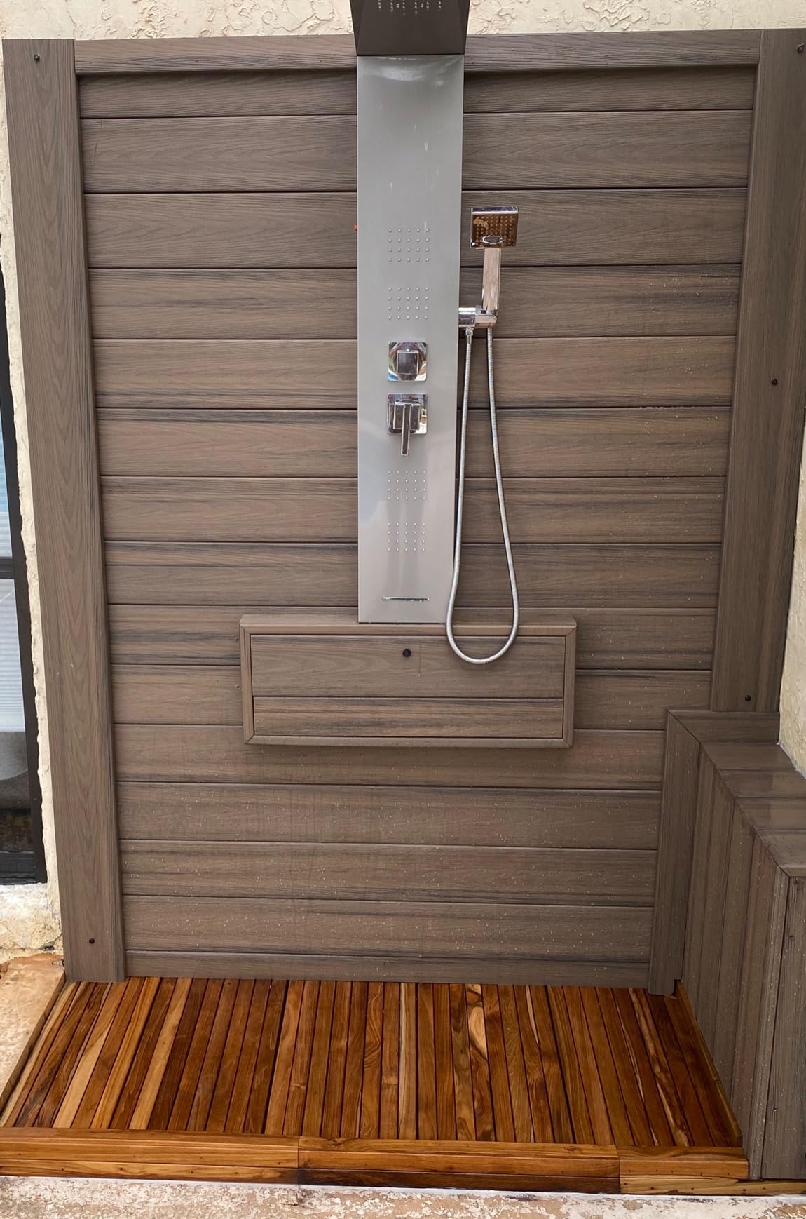 ROVOGO LED Shower Panel Tower System with Lights, 5 Shower Modes, 46.5 Inch | Rainfall Waterfall Shower Head, 4 Body Jets, Handheld and Tub Spout, Stainless Steel Shower Column with Brass Valves, Brushed customer photo 1