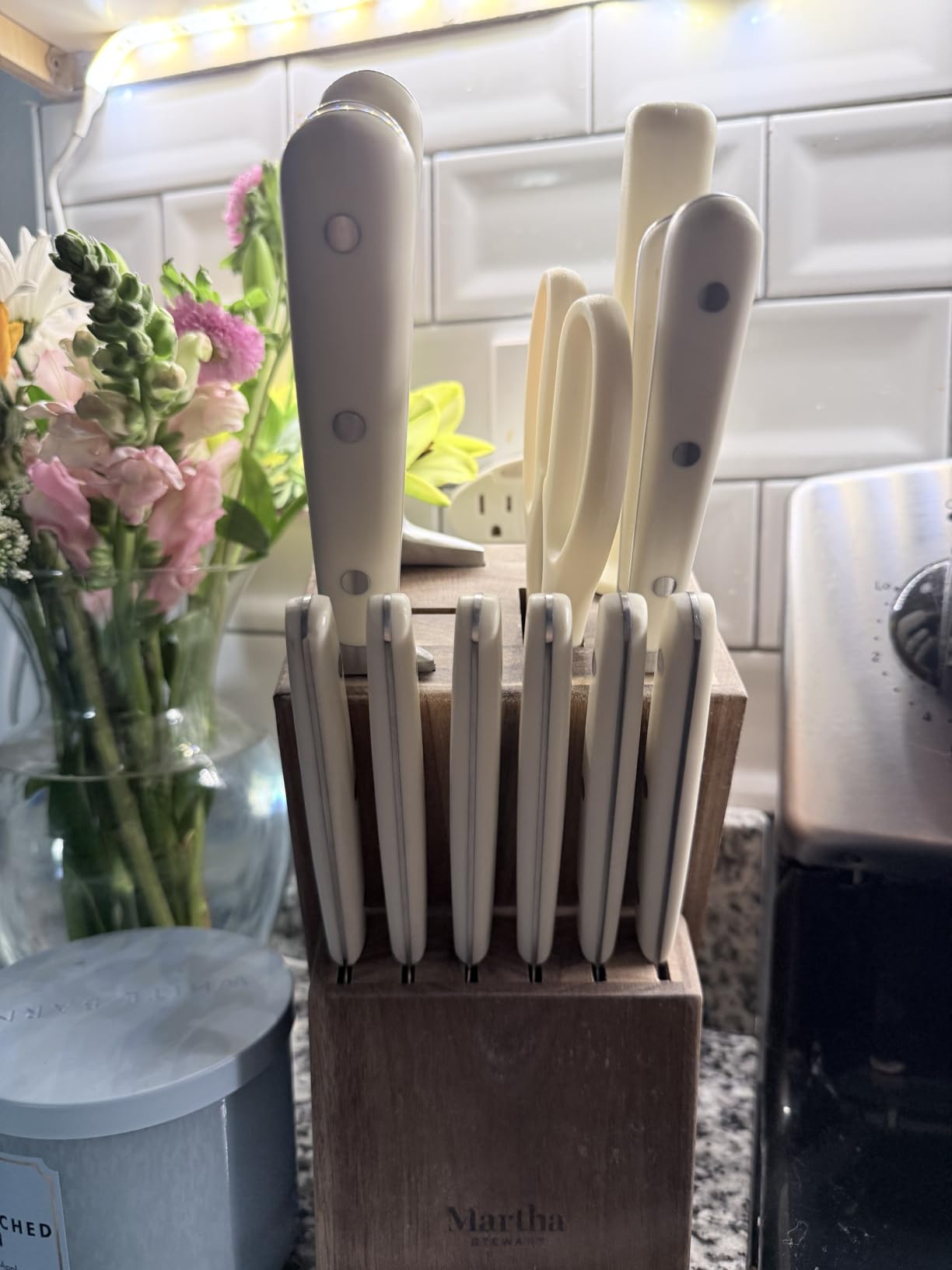 MARTHA STEWART Eastwalk 14 Piece High Carbon Stainless Steel Cutlery Kitchen Knife Block Set w/ABS Triple Riveted Forged Handle Acacia Wood Block - Linen White customer photo 2