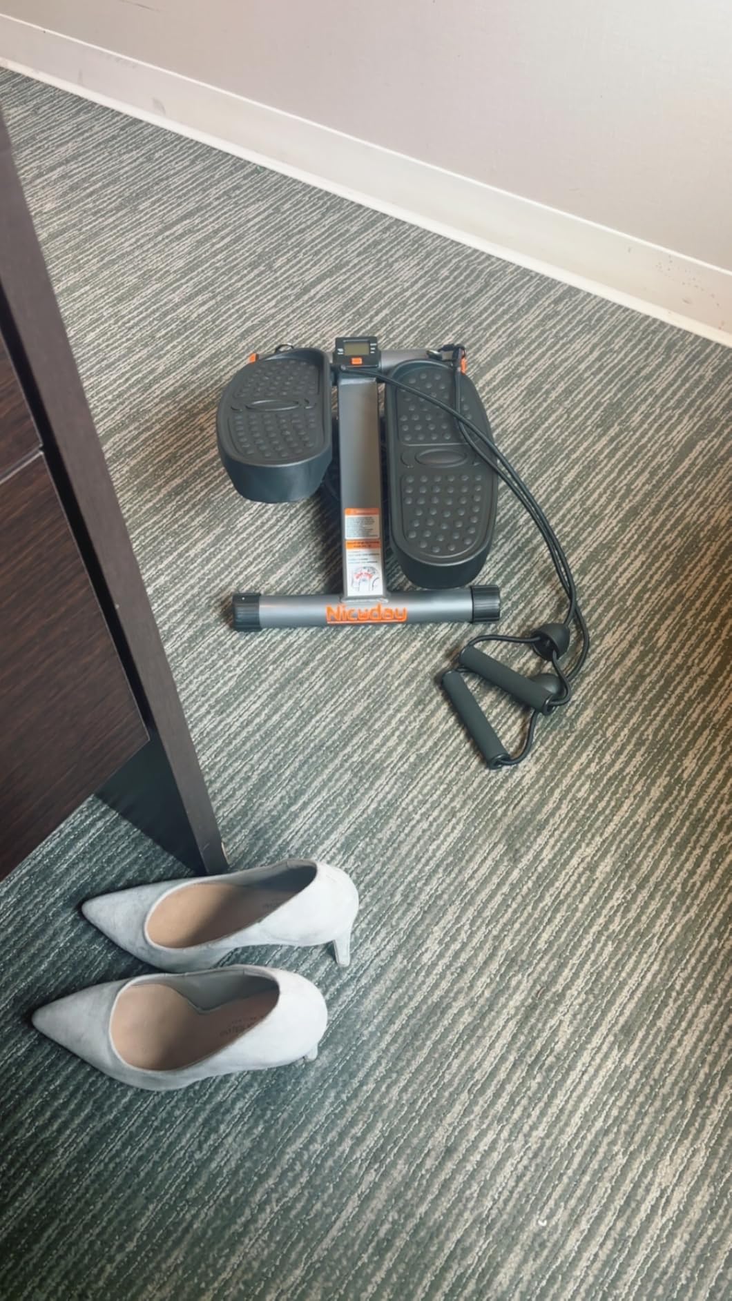 Niceday Steppers for Exercise, Stair Stepper with Resistance Bands, Mini Stepper with 300LBS Loading Capacity, Hydraulic Fitness Stepper with LCD Monitor customer photo 2