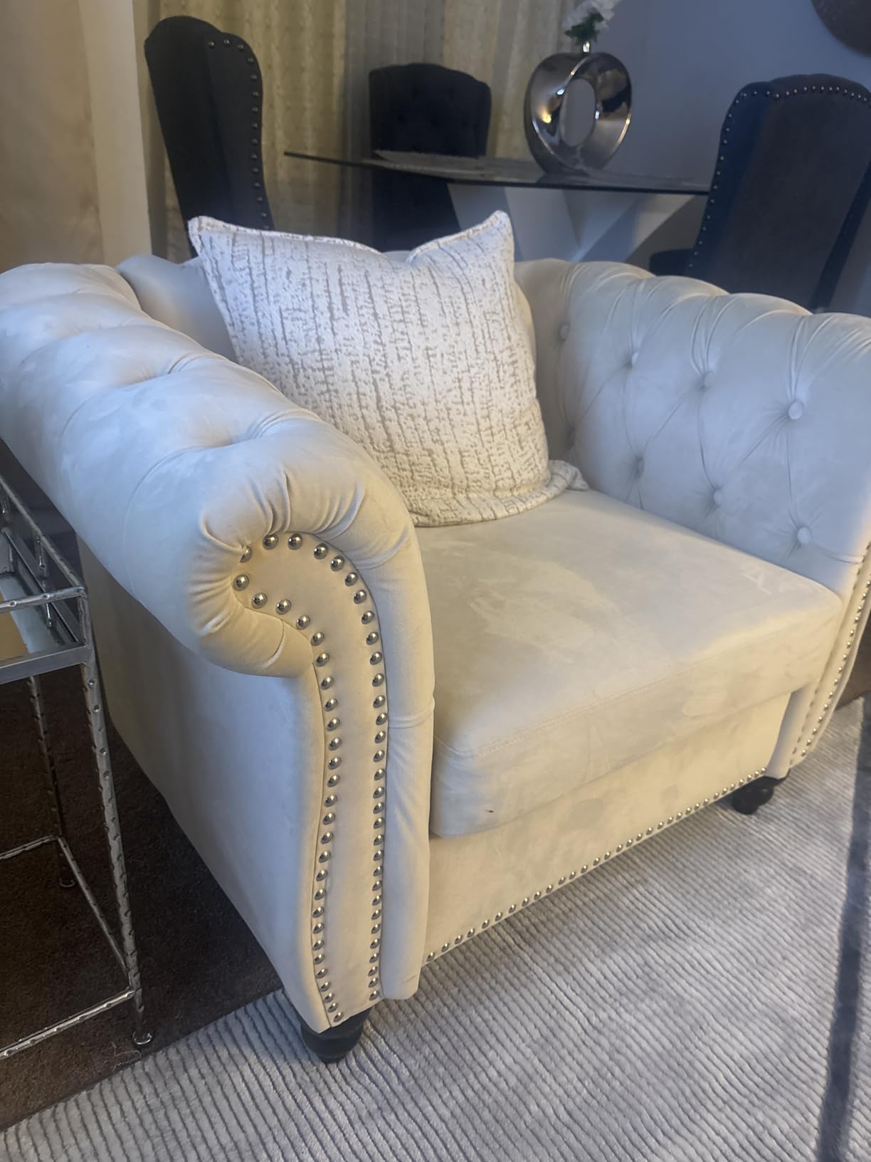 LEVNARY Velvet Chesterfield Sofa, Classic Tufted Upholstered Couch, Modern 3 Seater Couch Long Settee Furniture with Tufted Back for Living Room Office (Beige) customer photo 1