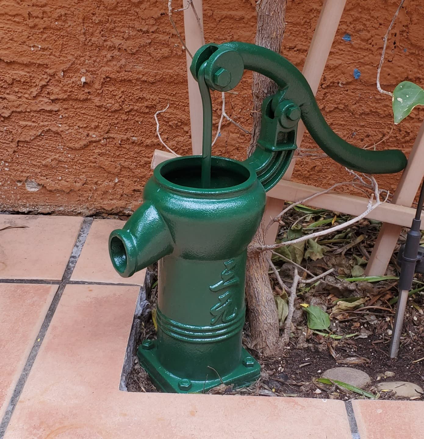 Merrill MFG PUMPHD125 Manual Well Pump, Heavy Duty Cast Iron Hand Pitcher Pump for Shallow Wells up to 25 Ft, Antique Green Vintage-Style Garden, Farm, Cabin & Off-Grid Water Pump Accent customer photo 2