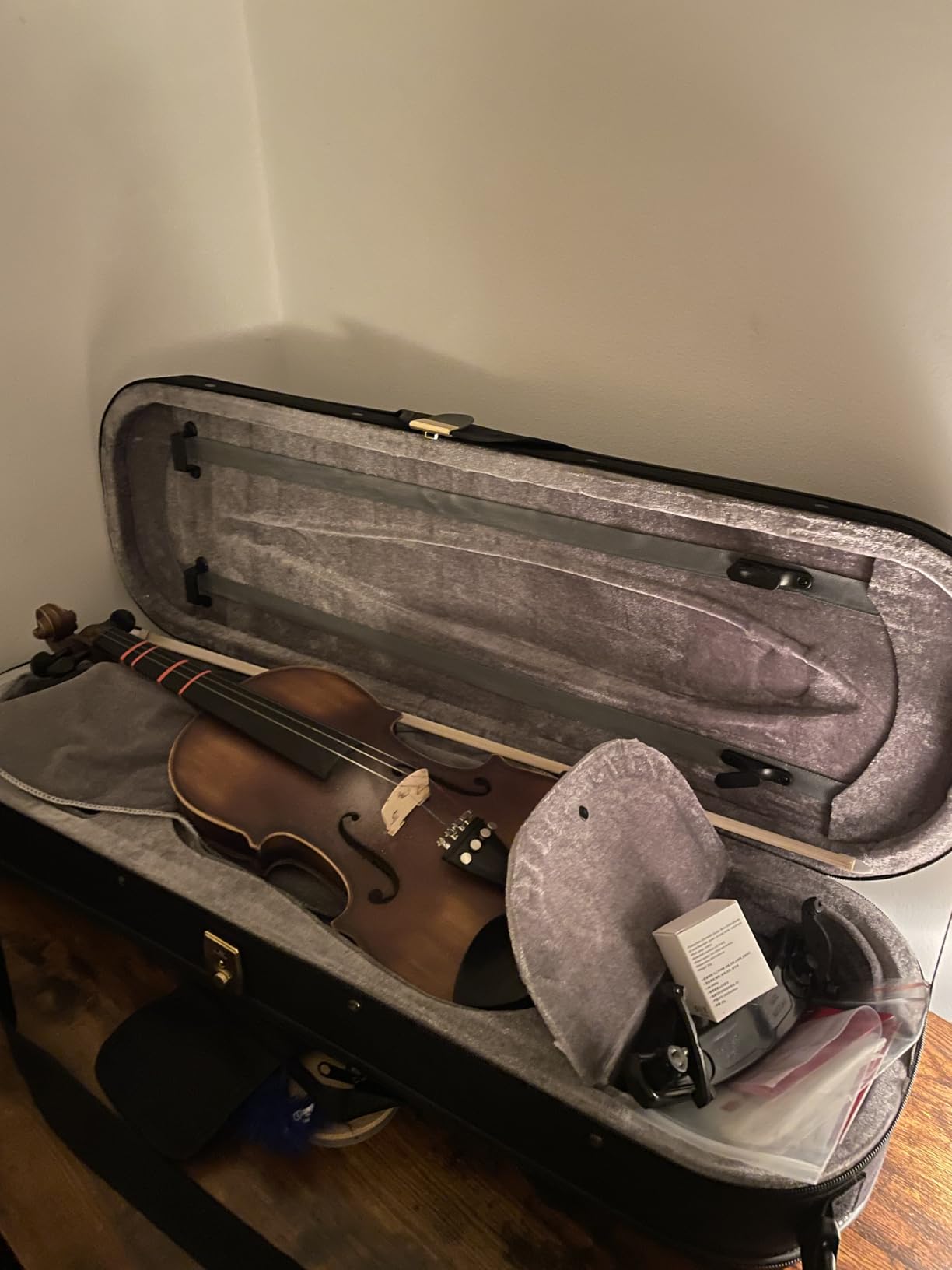 Violin 4/4 Full Size Set, Fiddle Solid Wood for Professional Intermediate Beginners Adults Teens Student Acoustic Violins Kit with Ebony Fittings, Hard Case, 2Pcs Violin Bow by Vangoa customer photo 1