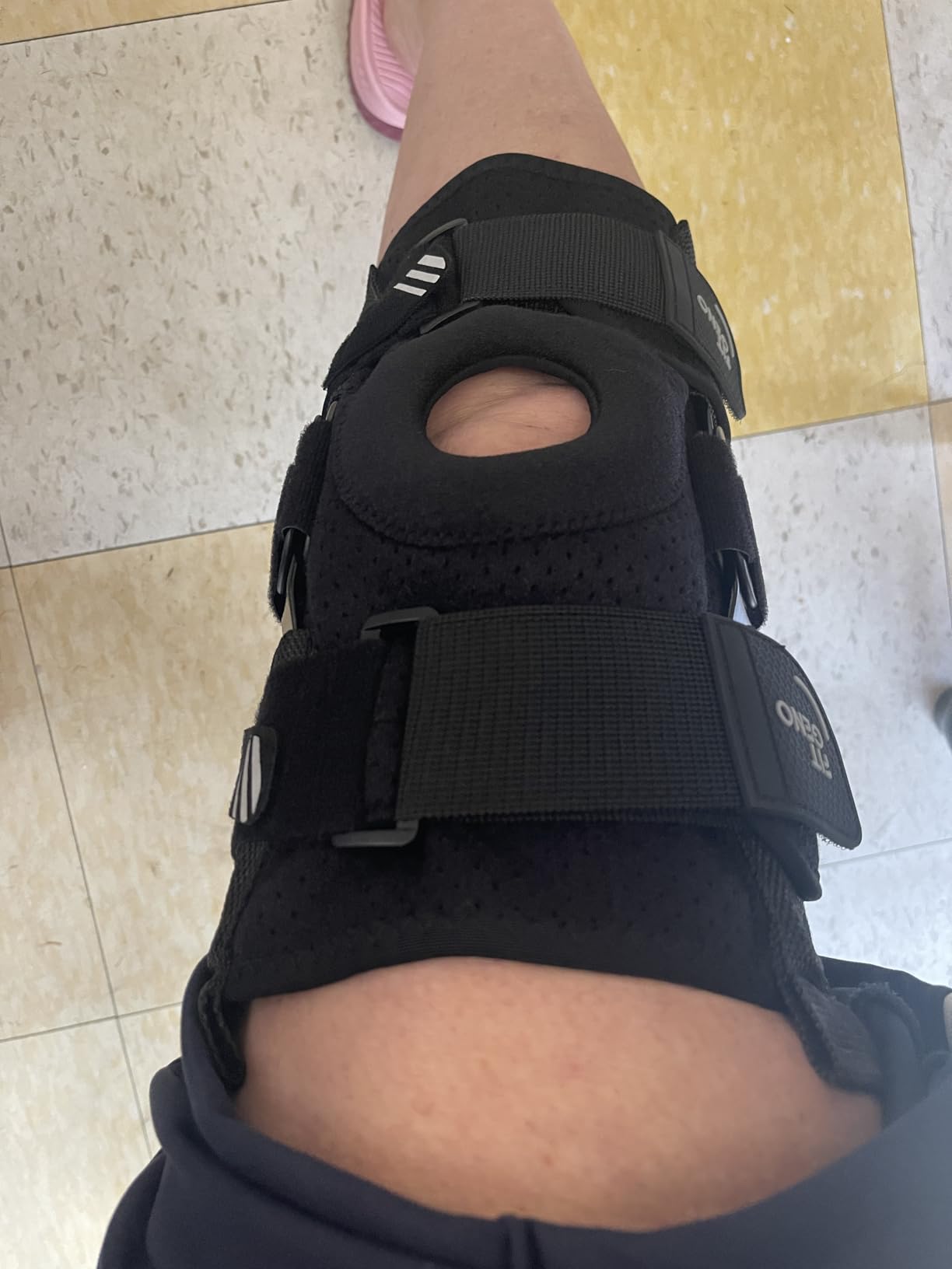 Fit Geno Hinged Knee Brace for Meniscus Tear, Men & Women, Side Stabilizers | Dual Side Stabilizers and Hinges Support Your Knee Joint, Helping Limit Unwanted Side-to-Side Movement During Recovery customer photo 1