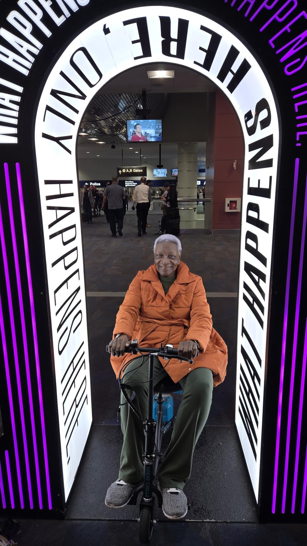G Mobility Scooter - 3 Wheels, 35 lb Folding Aluminum Frame, Anti-Tip Footrests, Includes (1) 48V 2Ah Li-Ion Battery and Charger, Supports 275 lbs, Airline Friendly customer photo 2